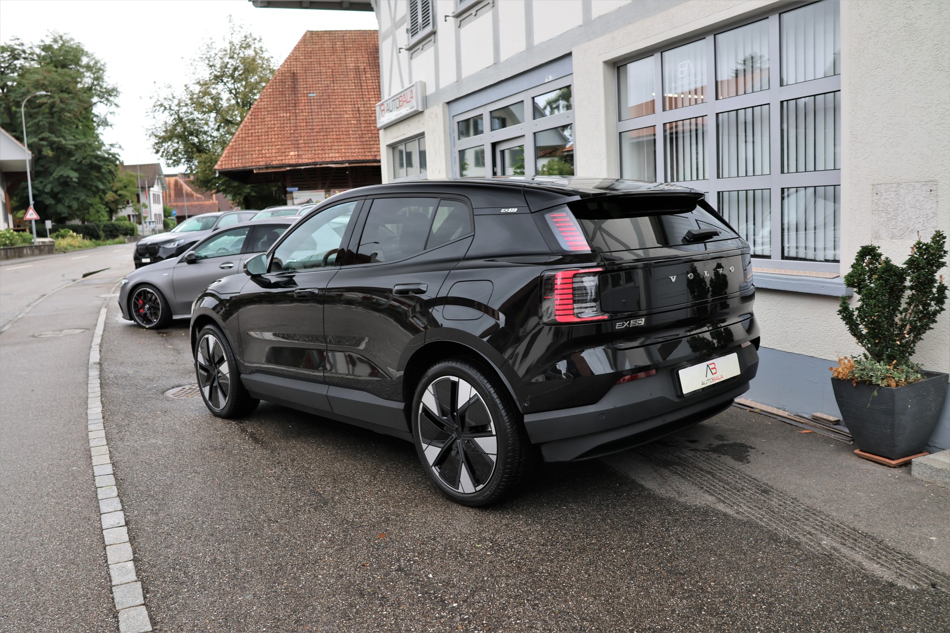 VOLVO EX30 E60 69kWh Twin Ultra Performance AWD (CH)-image-6