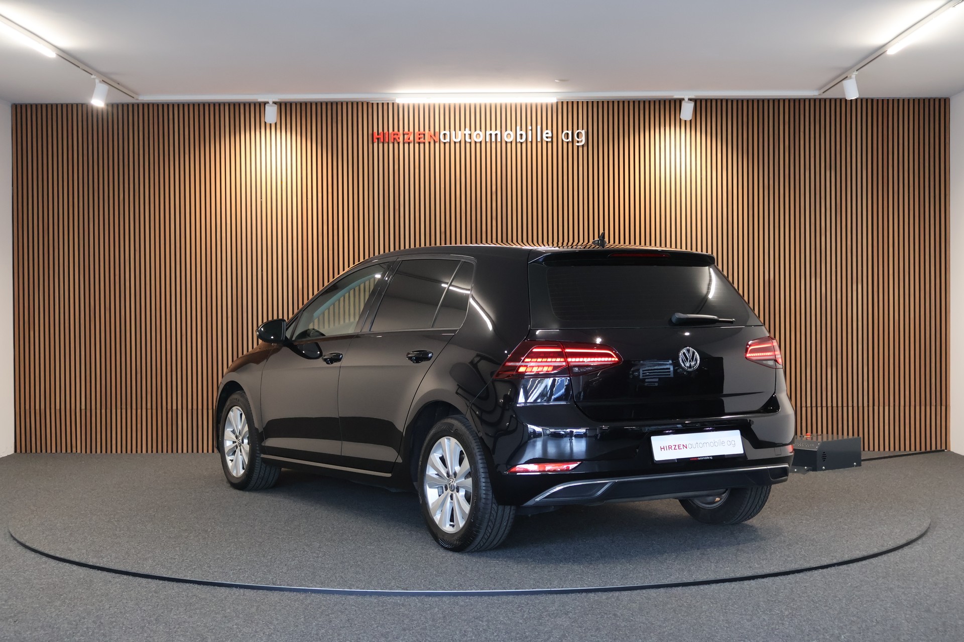 VW Golf 1.5 TSI EVO Comfortline DSG-image-2