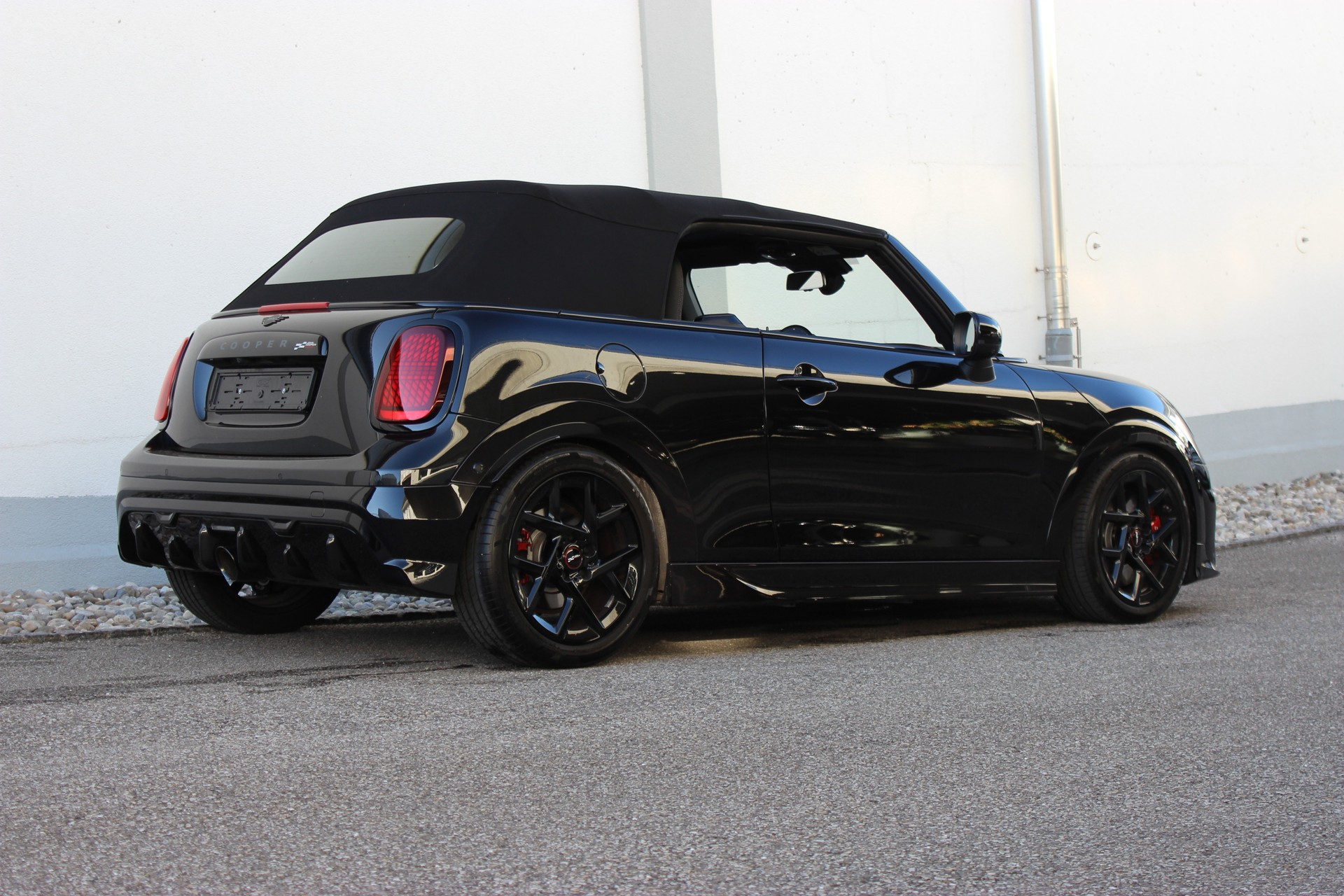 MINI Cooper John Cooper Works Cabriolet *Paket XL*-image-2