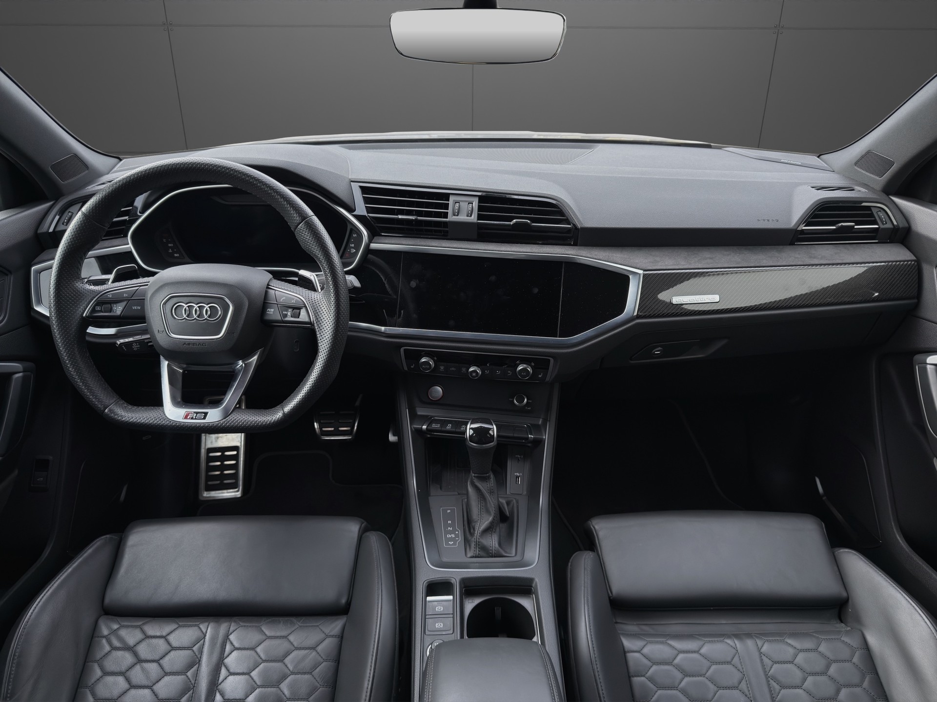 AUDI RS Q3 Sportback quattro S tronic-image-12