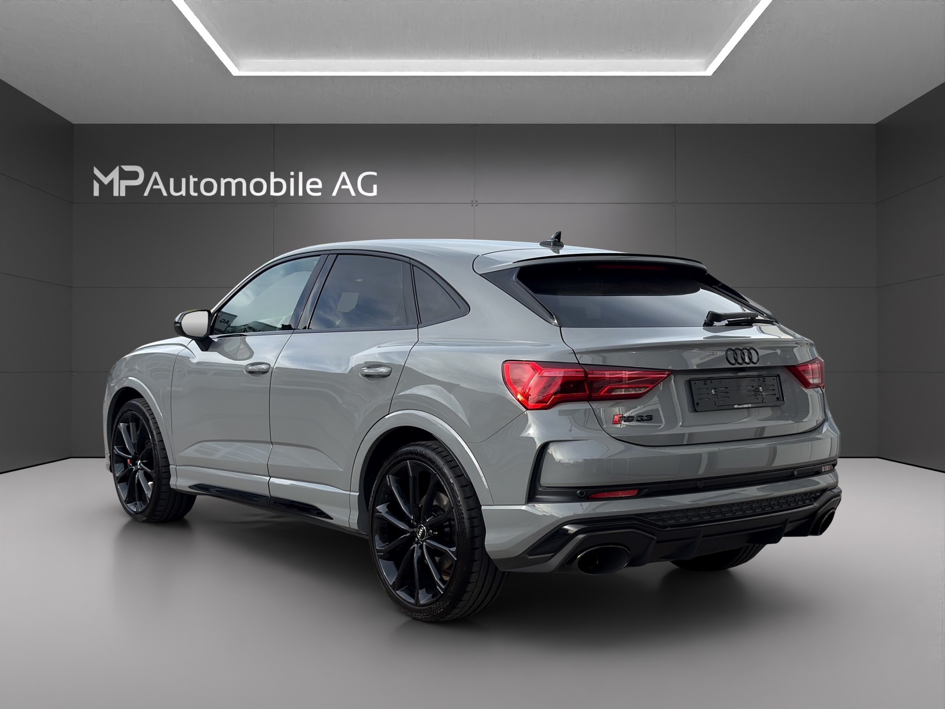 AUDI RS Q3 Sportback quattro S tronic-image-3