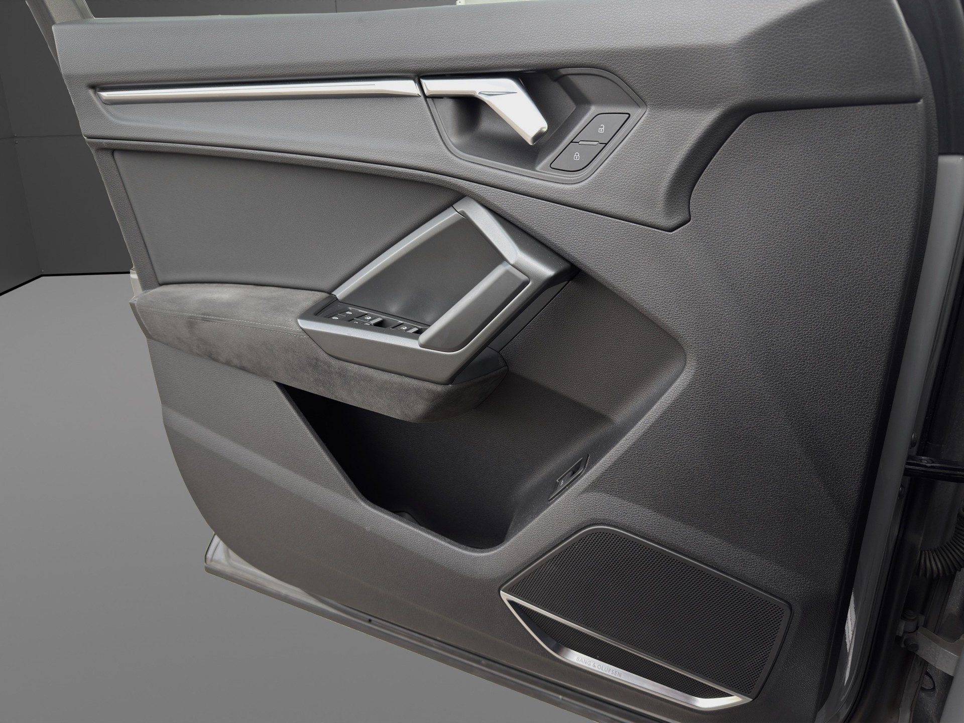 AUDI RS Q3 Sportback quattro S tronic-image-15