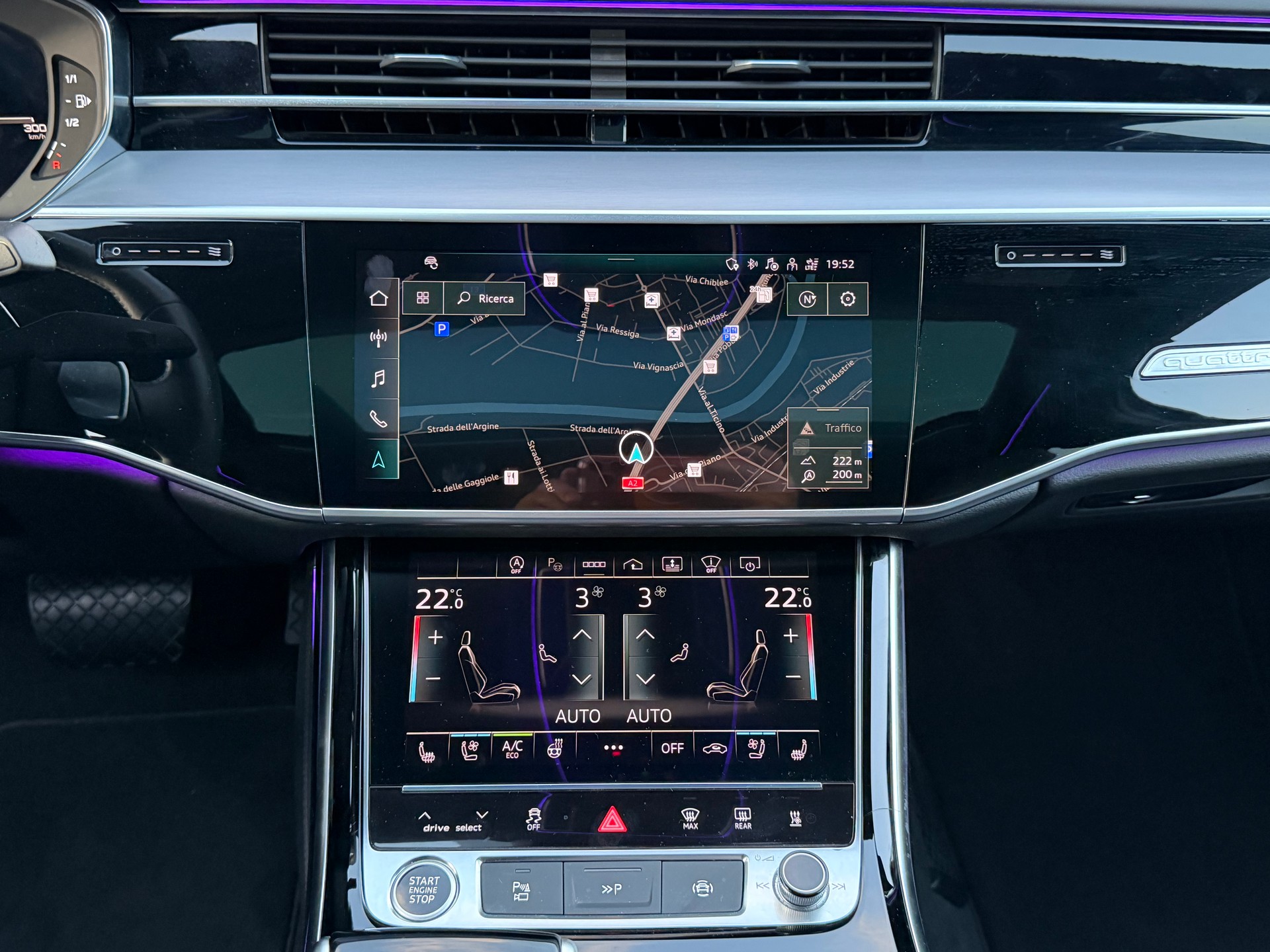 AUDI A8 55 TFSI quattro tiptronic-image-13