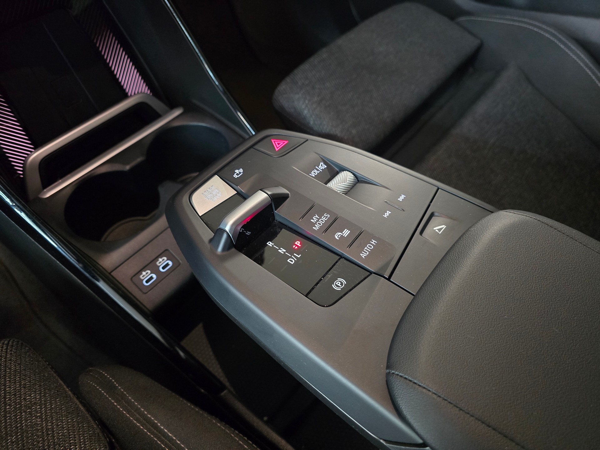 BMW 218 Active Tourer 218d Active Tourer DKG-image-18