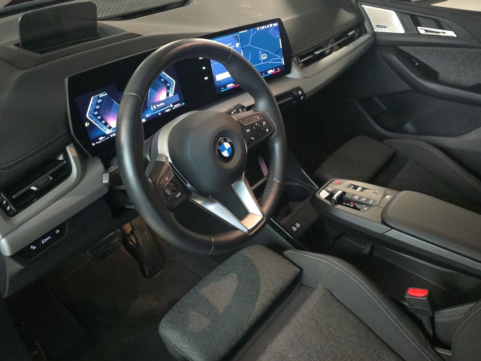 BMW 218 Active Tourer 218d Active Tourer DKG-image-9