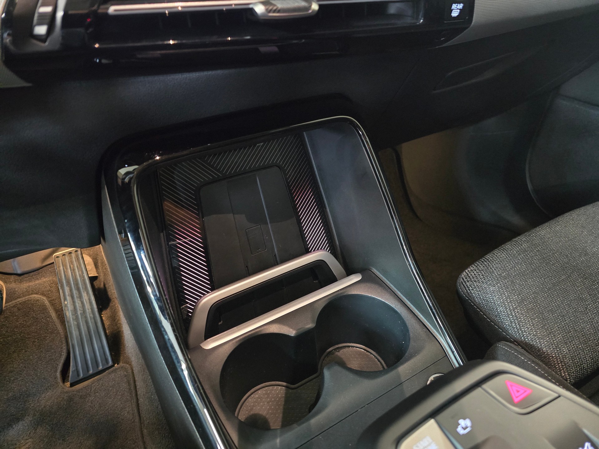 BMW 218 Active Tourer 218d Active Tourer DKG-image-19