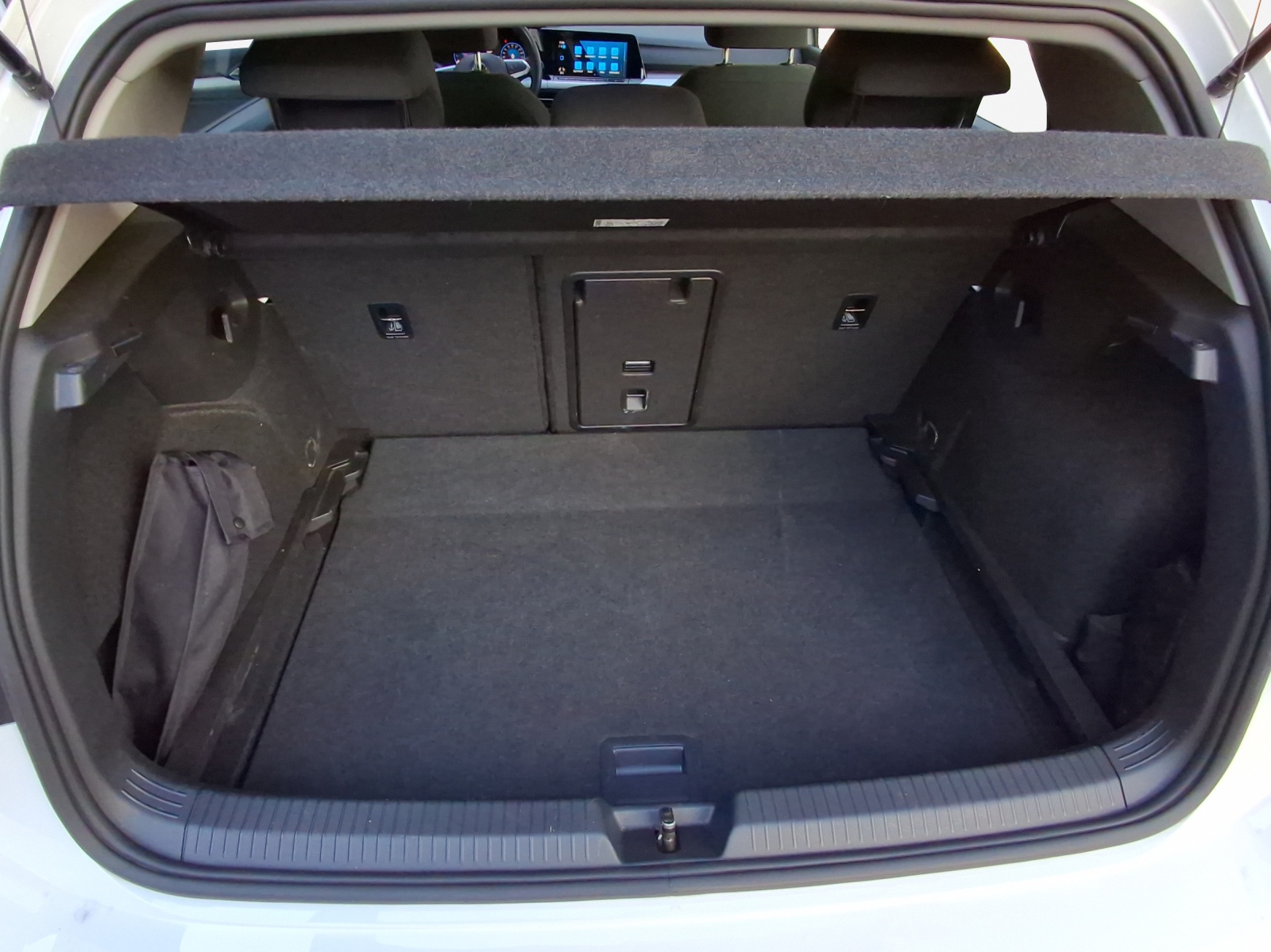 VW Golf 1.0 eTSI mHEV ACTLife DSG-image-12