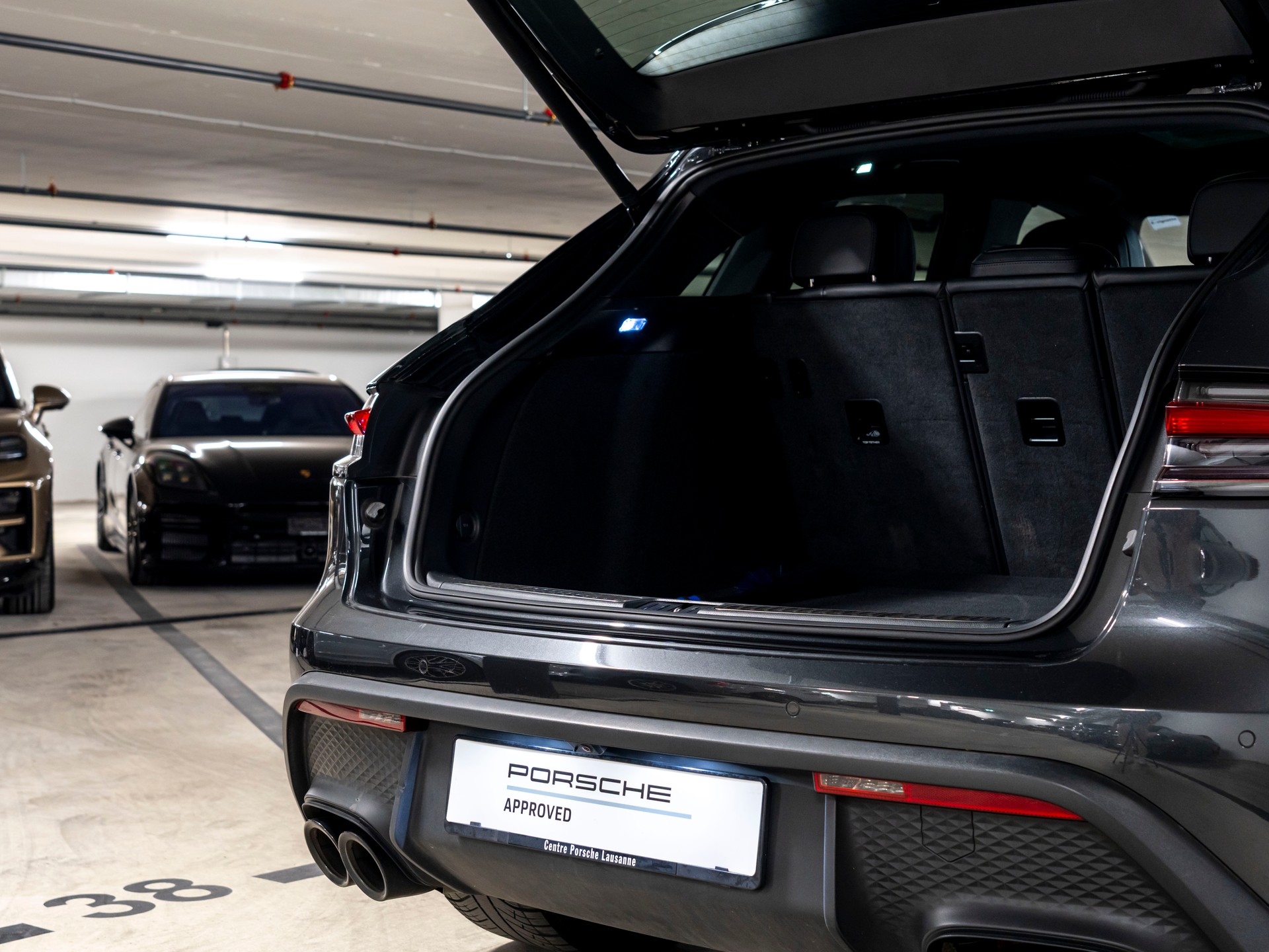 PORSCHE Macan PDK-image-6