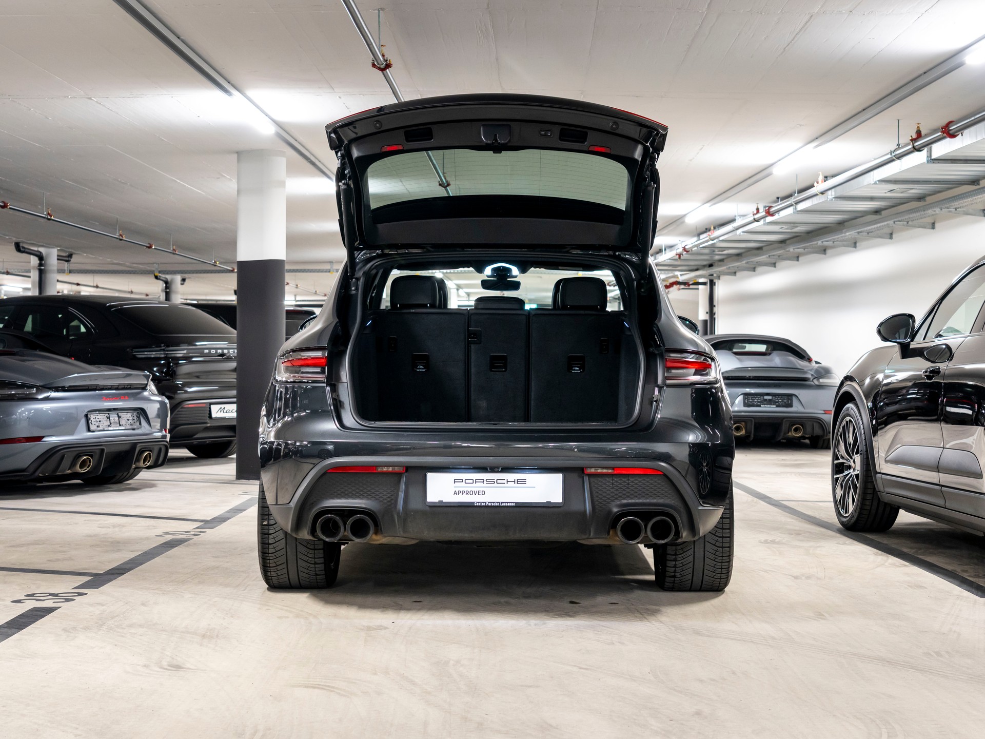 PORSCHE Macan PDK-image-5