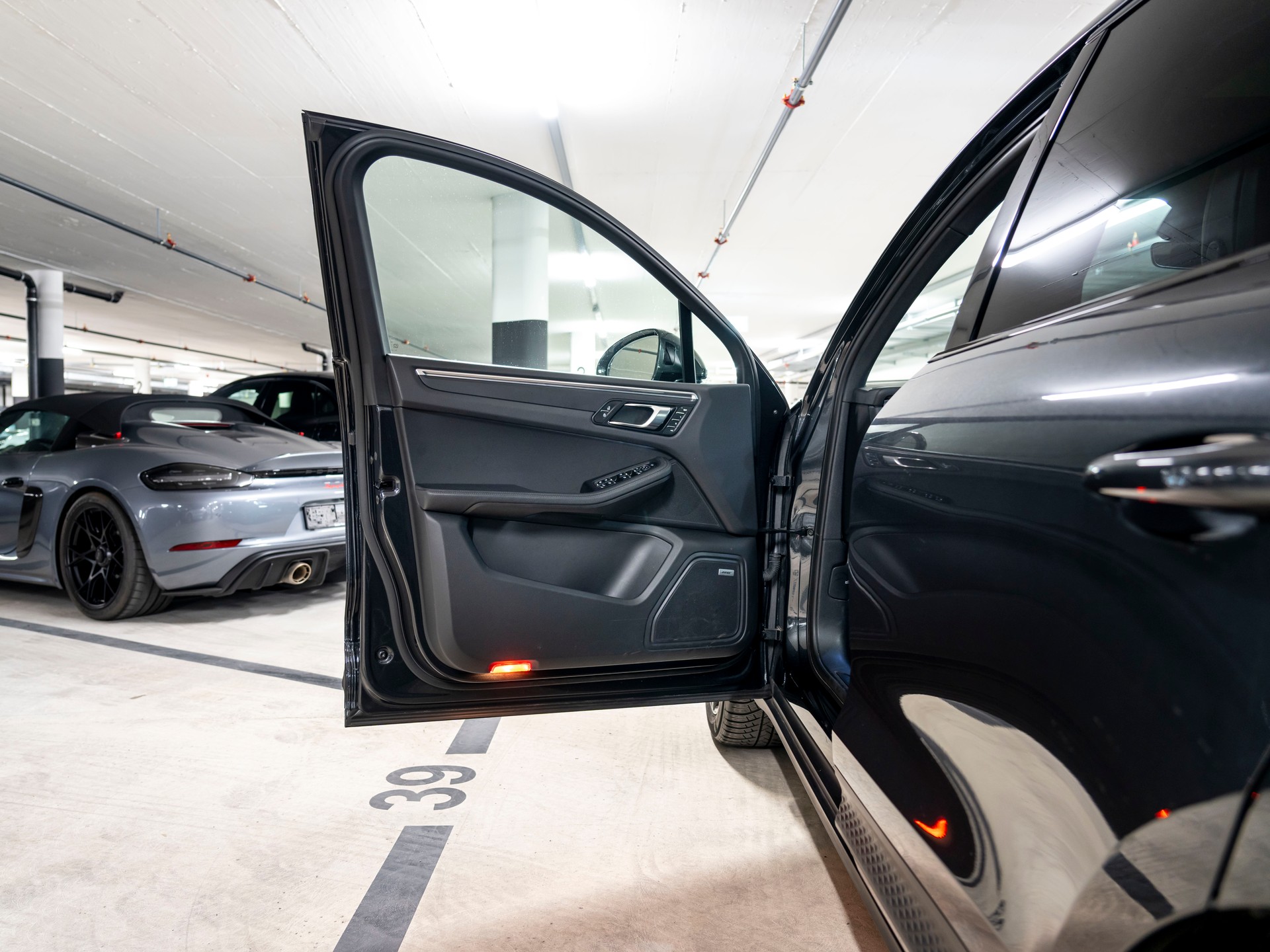 PORSCHE Macan PDK-image-11