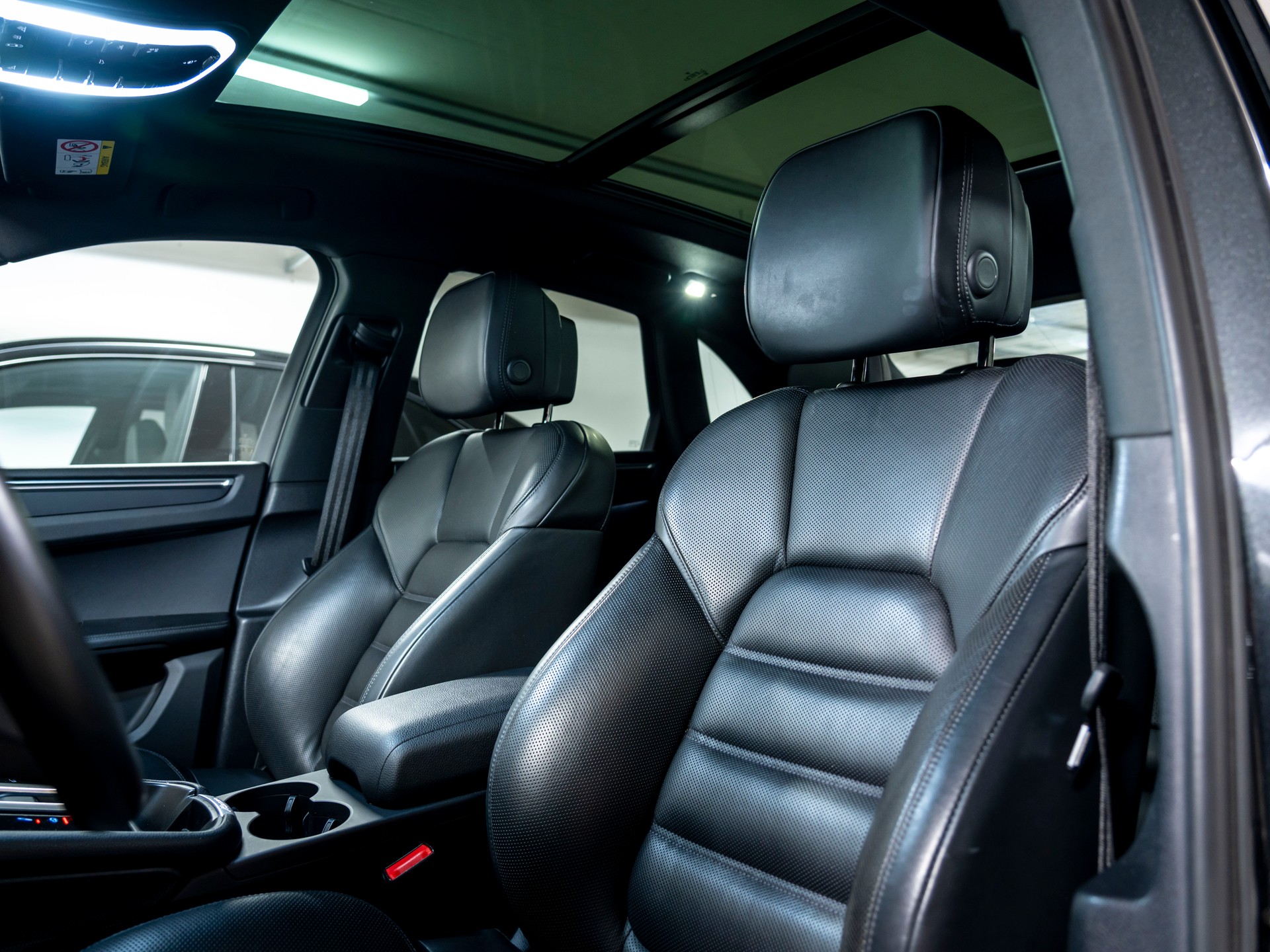 PORSCHE Macan PDK-image-14