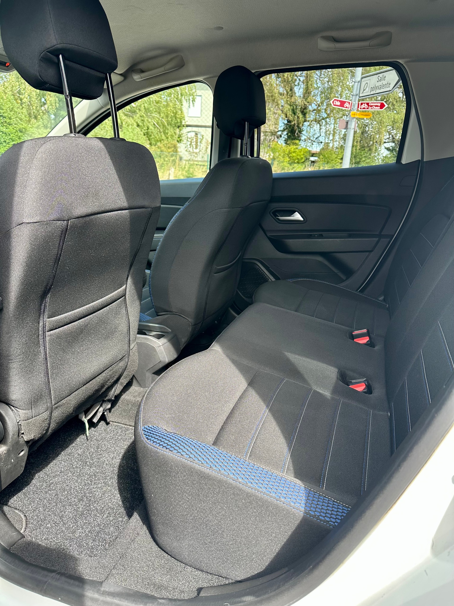 DACIA Duster TCe 130 Prestige 4x4-image-12