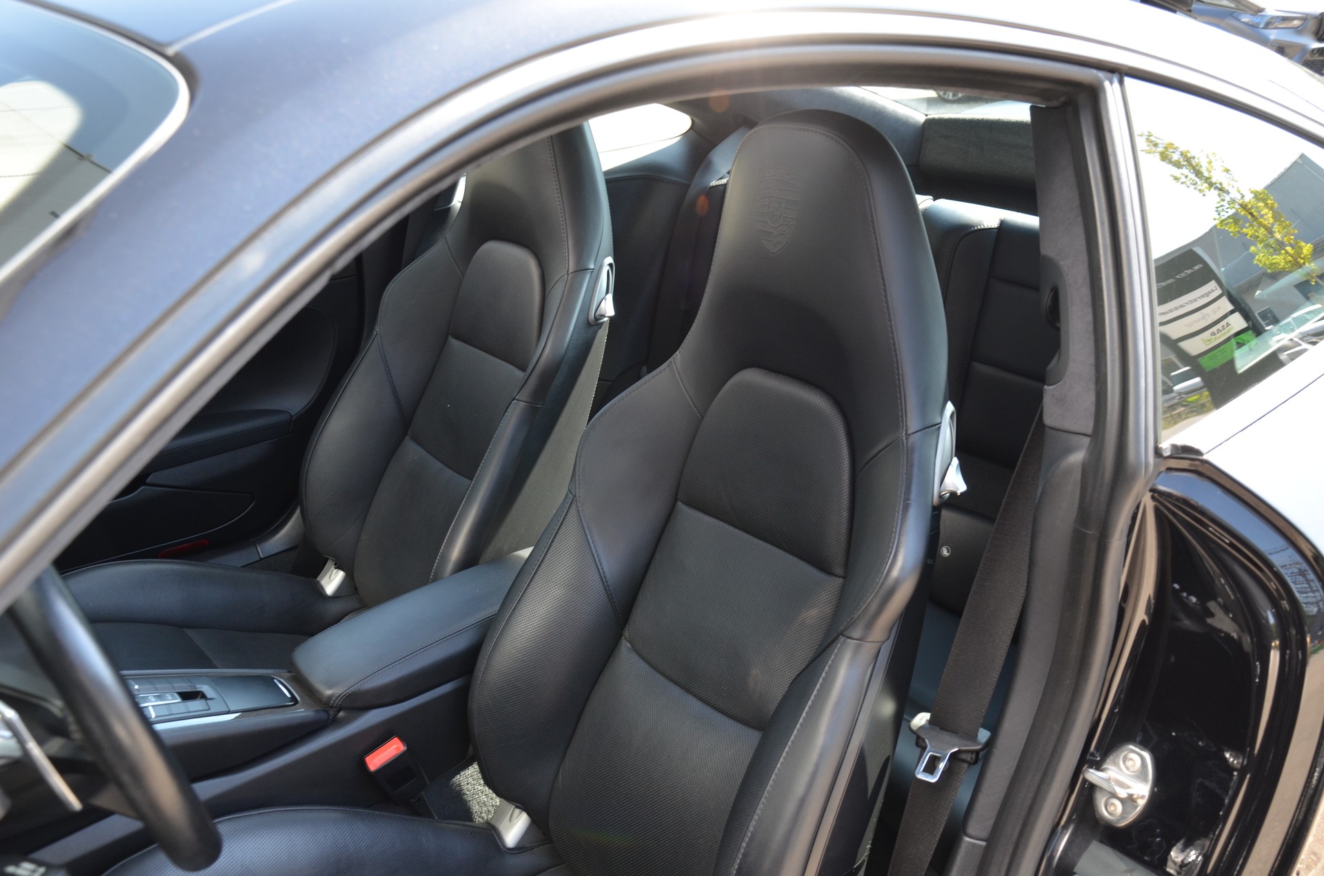PORSCHE 911 Turbo S PDK-image-9