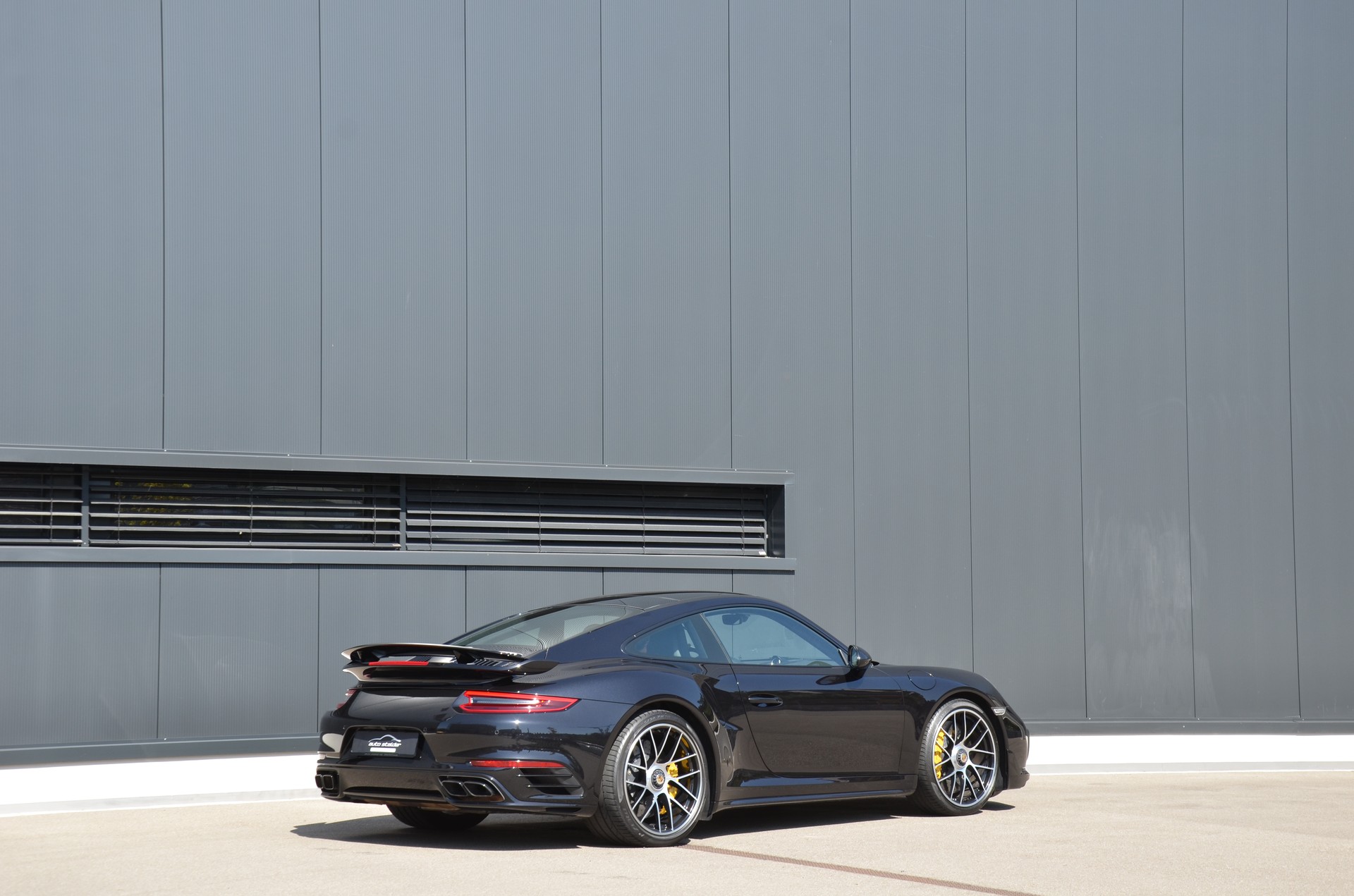 PORSCHE 911 Turbo S PDK-image-2