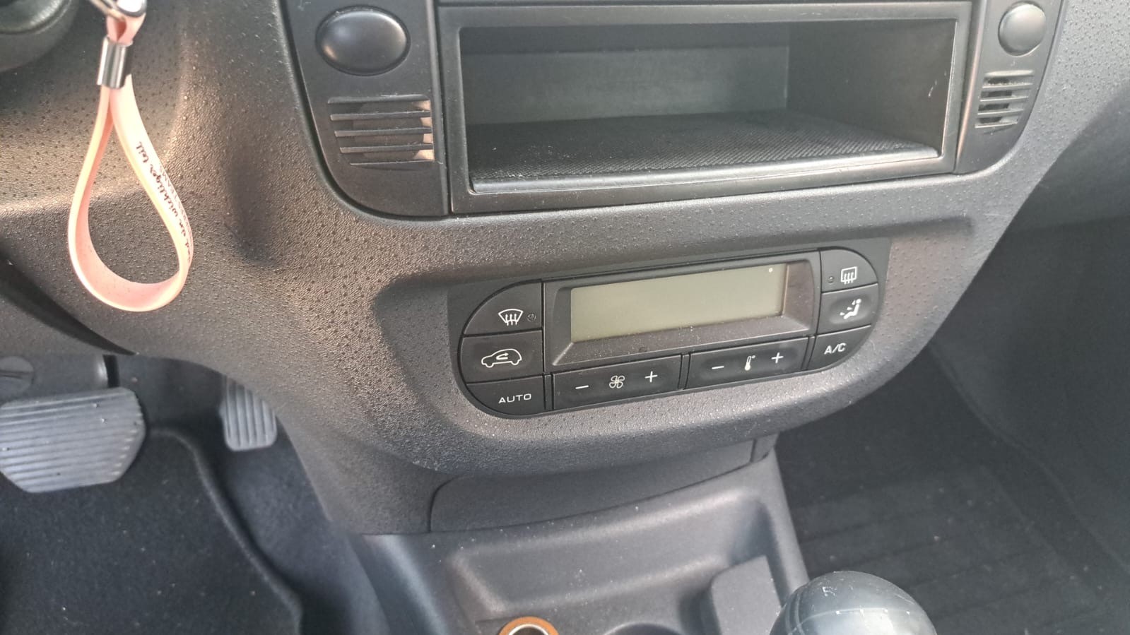 CITROEN C3 1.4i Exclusive AUTOMAT-image-8