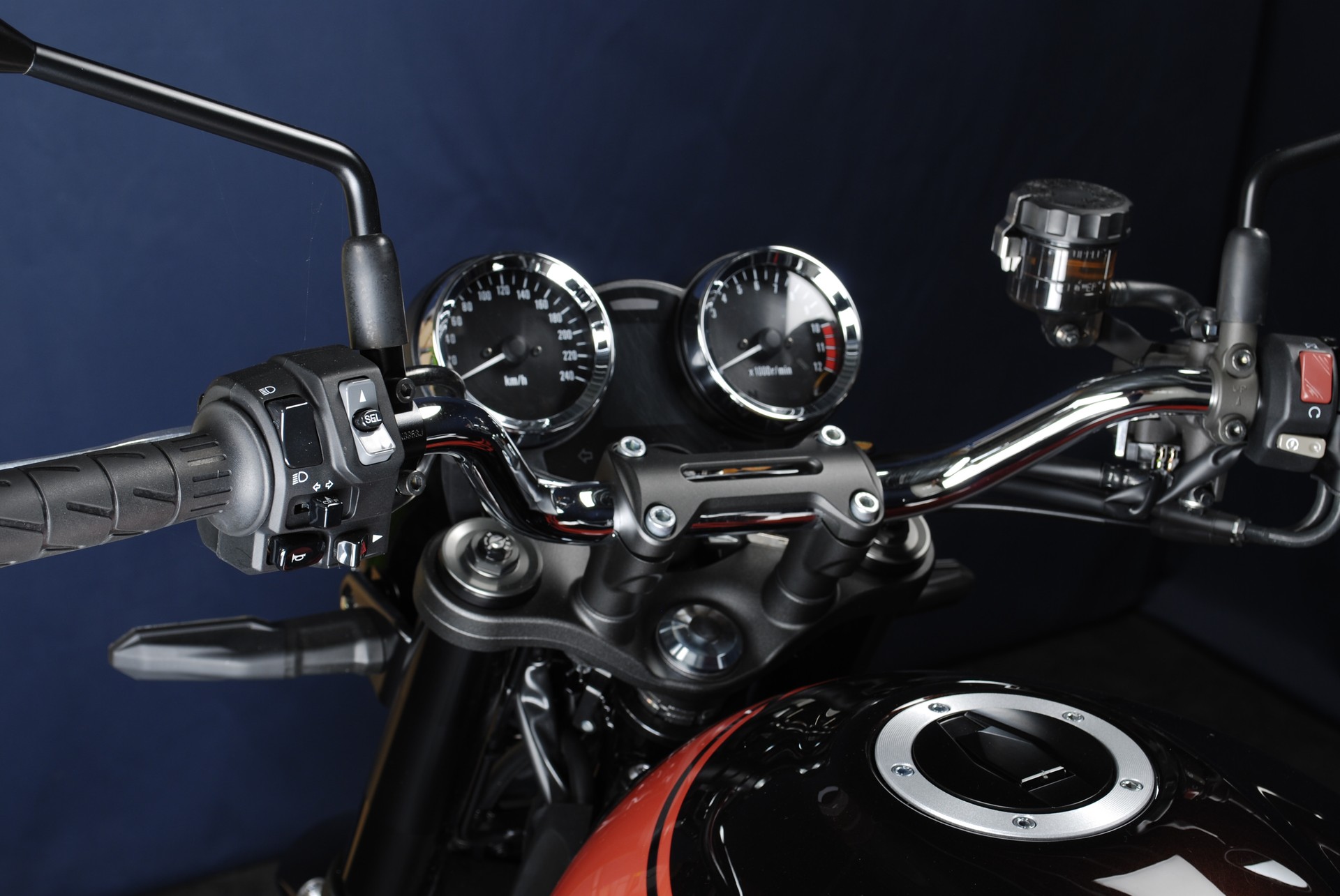 KAWASAKI Z 900 RS MY21-image-13