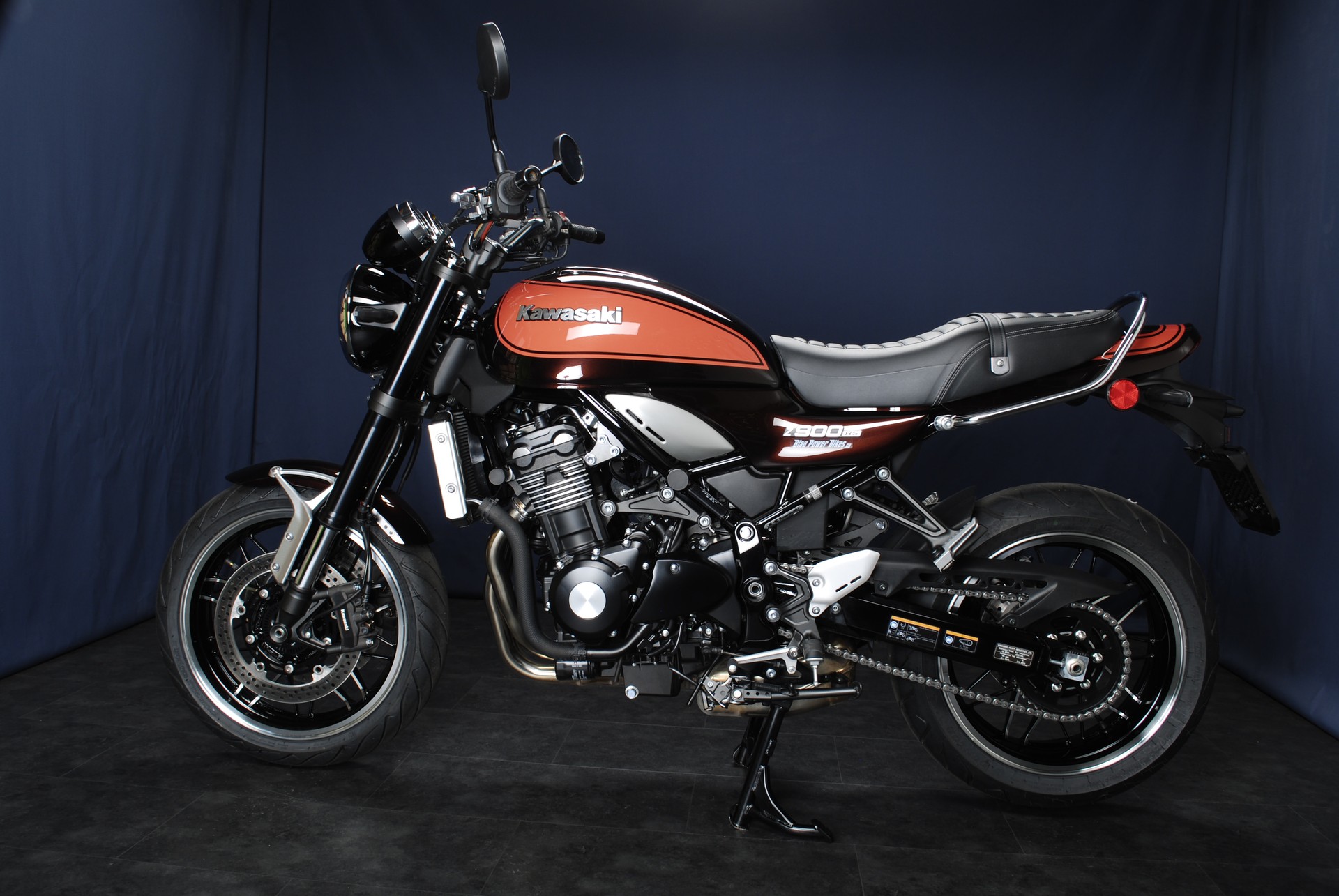 KAWASAKI Z 900 RS MY21-image-7