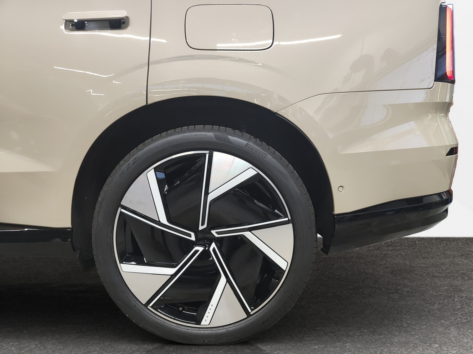 VOLVO EX90 Twin Performance Ultra AWD-image-15