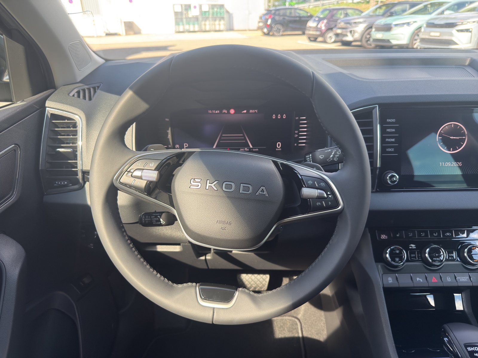 SKODA Karoq 2.0 TDI CR Dynamic 4x4 DSG-image-7