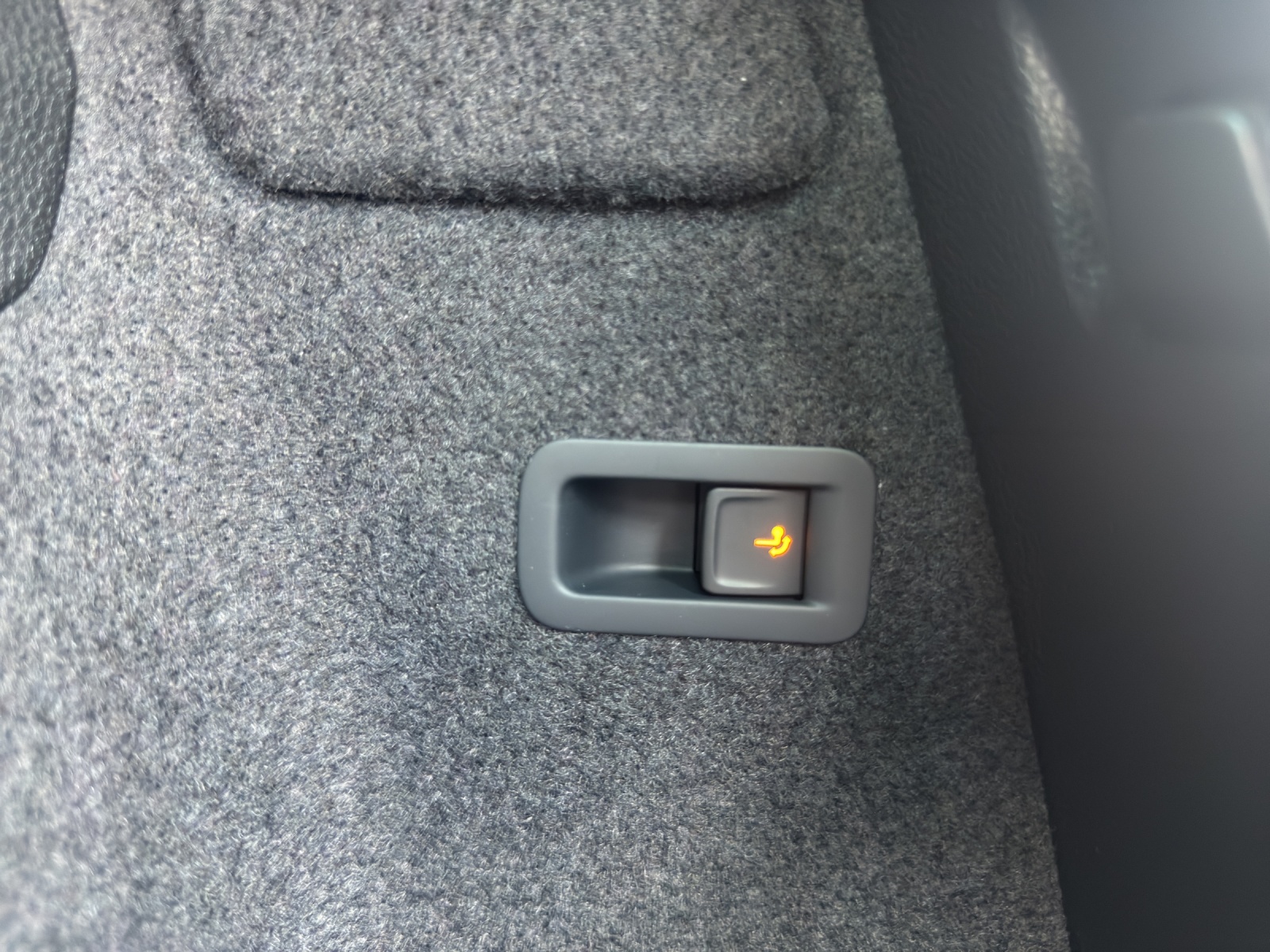 SKODA Karoq 2.0 TDI CR Dynamic 4x4 DSG-image-20