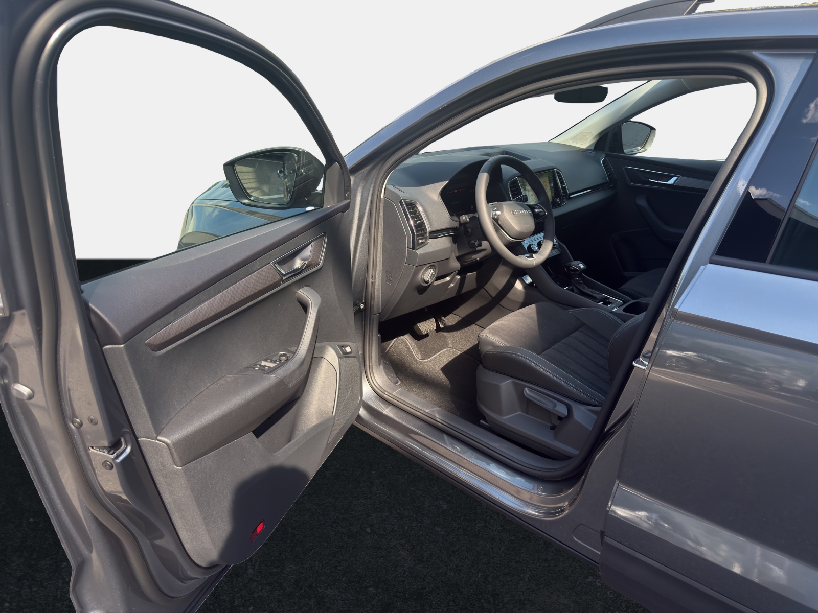 SKODA Karoq 2.0 TDI CR Dynamic 4x4 DSG-image-17