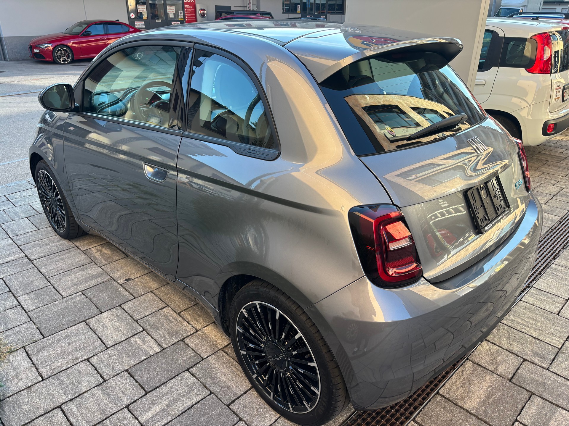 FIAT 500 electric 87 kW Icon-image-2