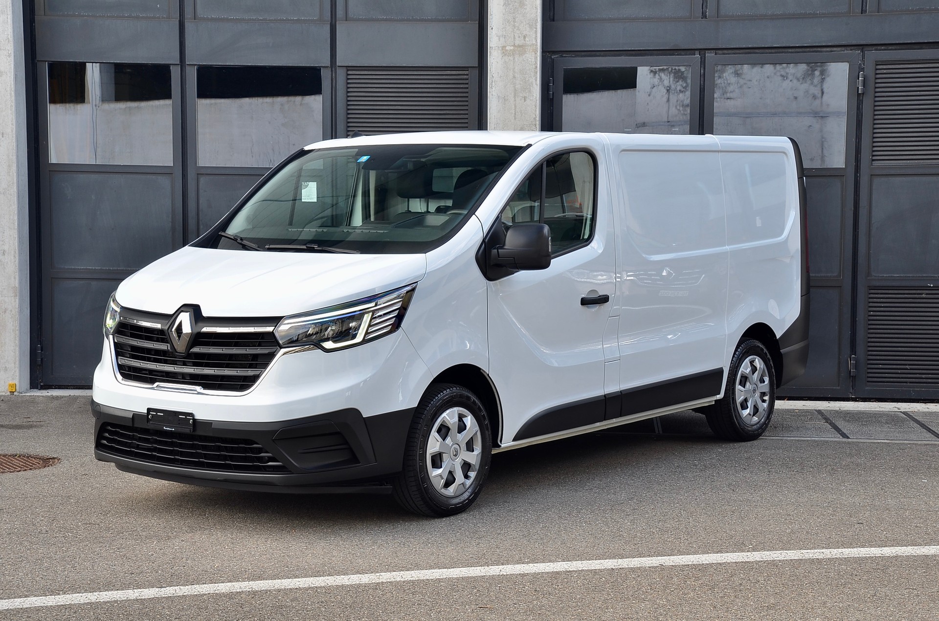 RENAULT Trafic Kaw. 2.8 t L1 H1 2.0 dCi Blue 110 Advance-image-4