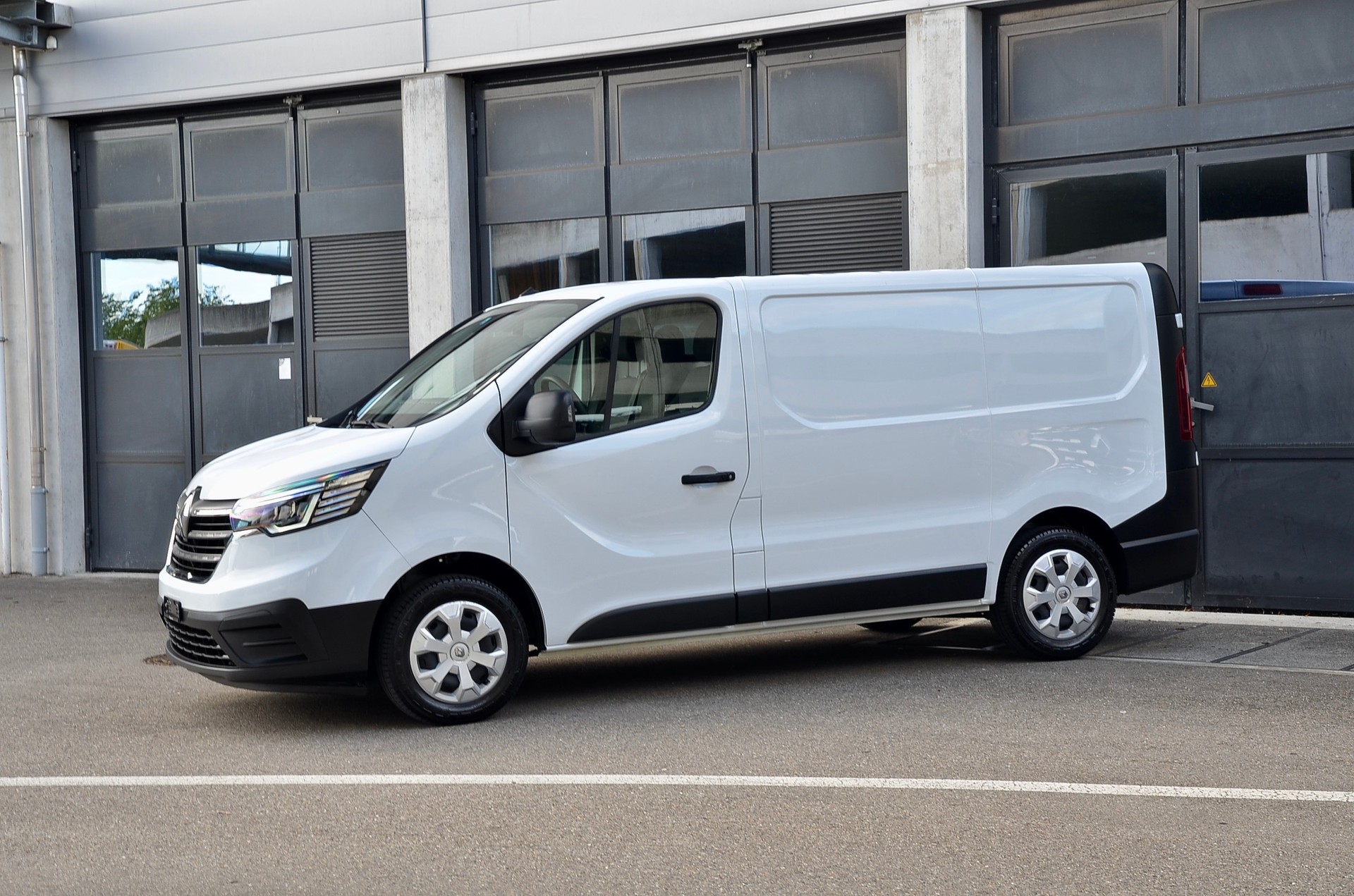 RENAULT Trafic Kaw. 2.8 t L1 H1 2.0 dCi Blue 110 Advance-image-5