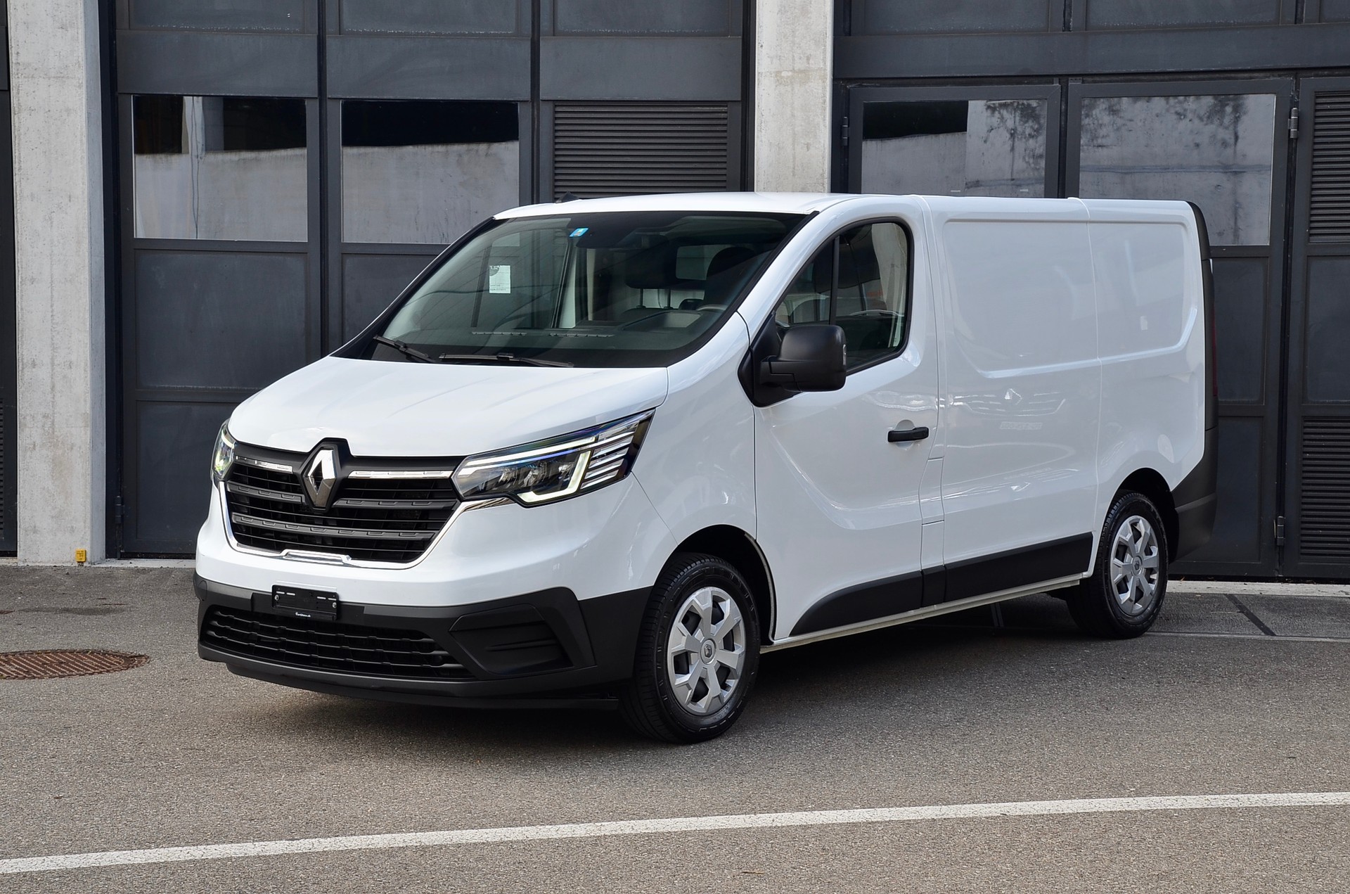 RENAULT Trafic Kaw. 2.8 t L1 H1 2.0 dCi Blue 110 Advance-image-0