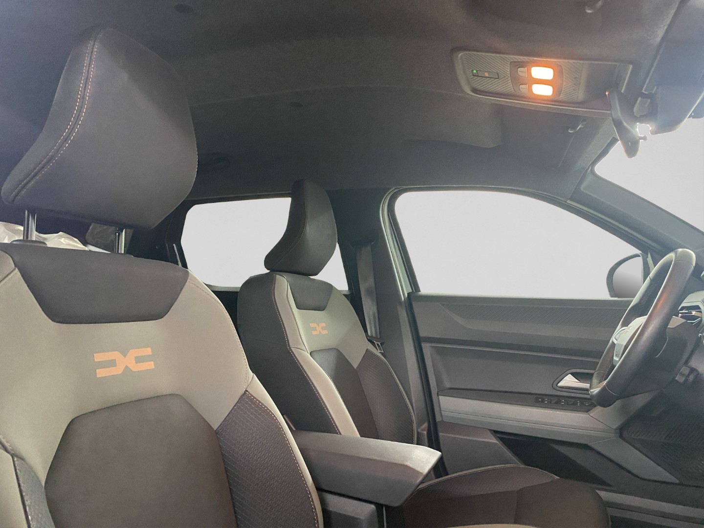 DACIA Duster HEV 140 Extreme-image-14