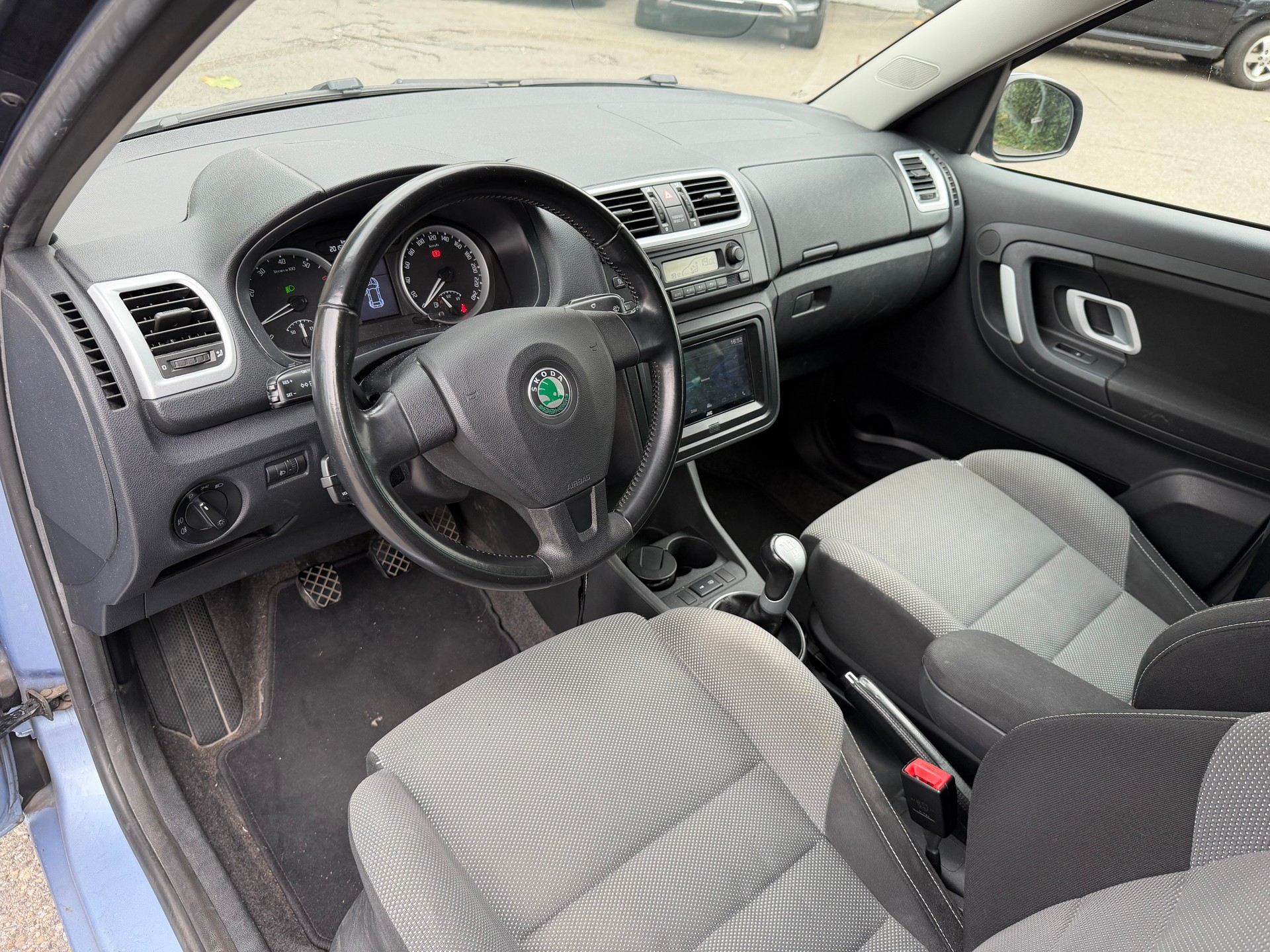 SKODA Roomster 1.6 Cycling-image-10