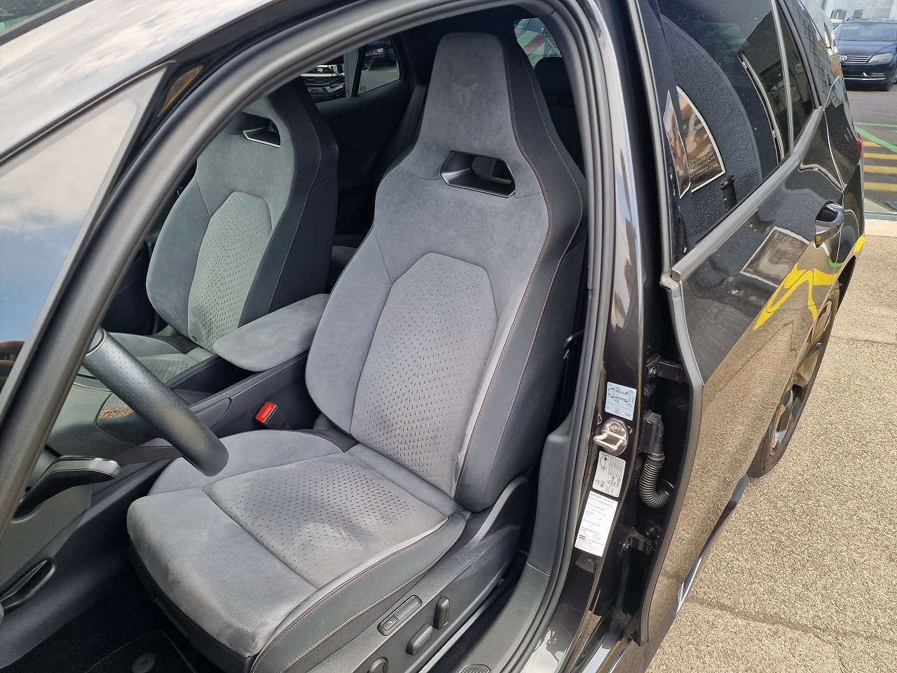 CUPRA Born 58 kWh-image-10