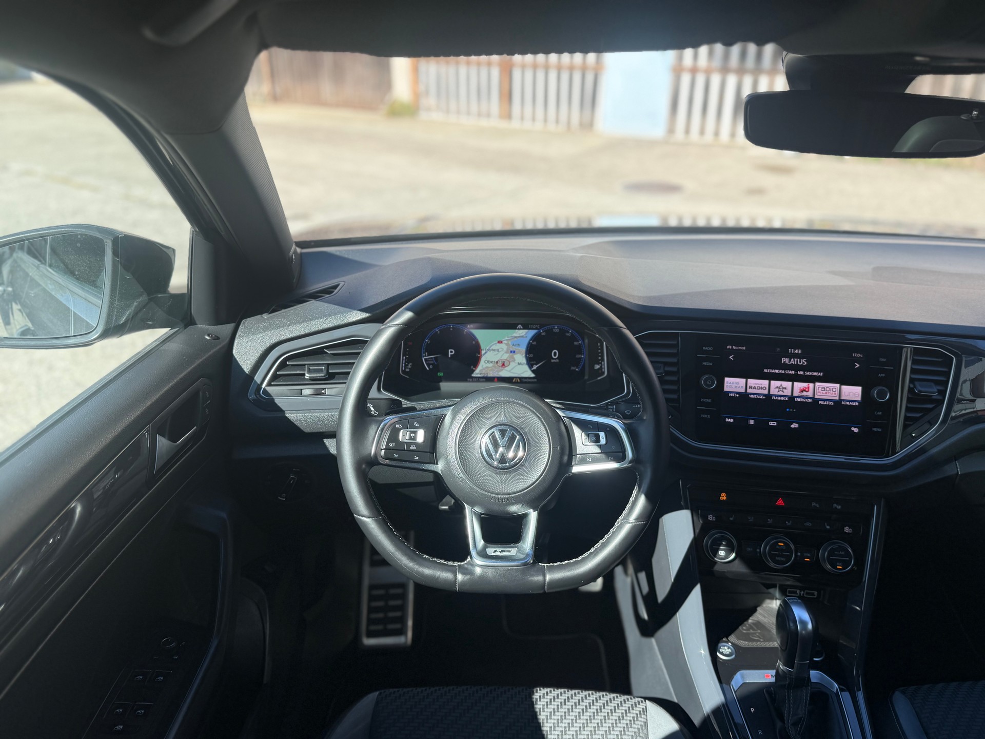 VW T-Roc 2.0 TSI Sport DSG 4Motion-image-12