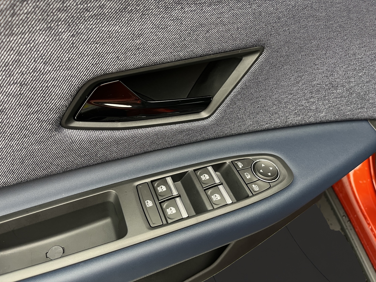 RENAULT R4 E-Tech Comfort Range plein sud techno-image-12