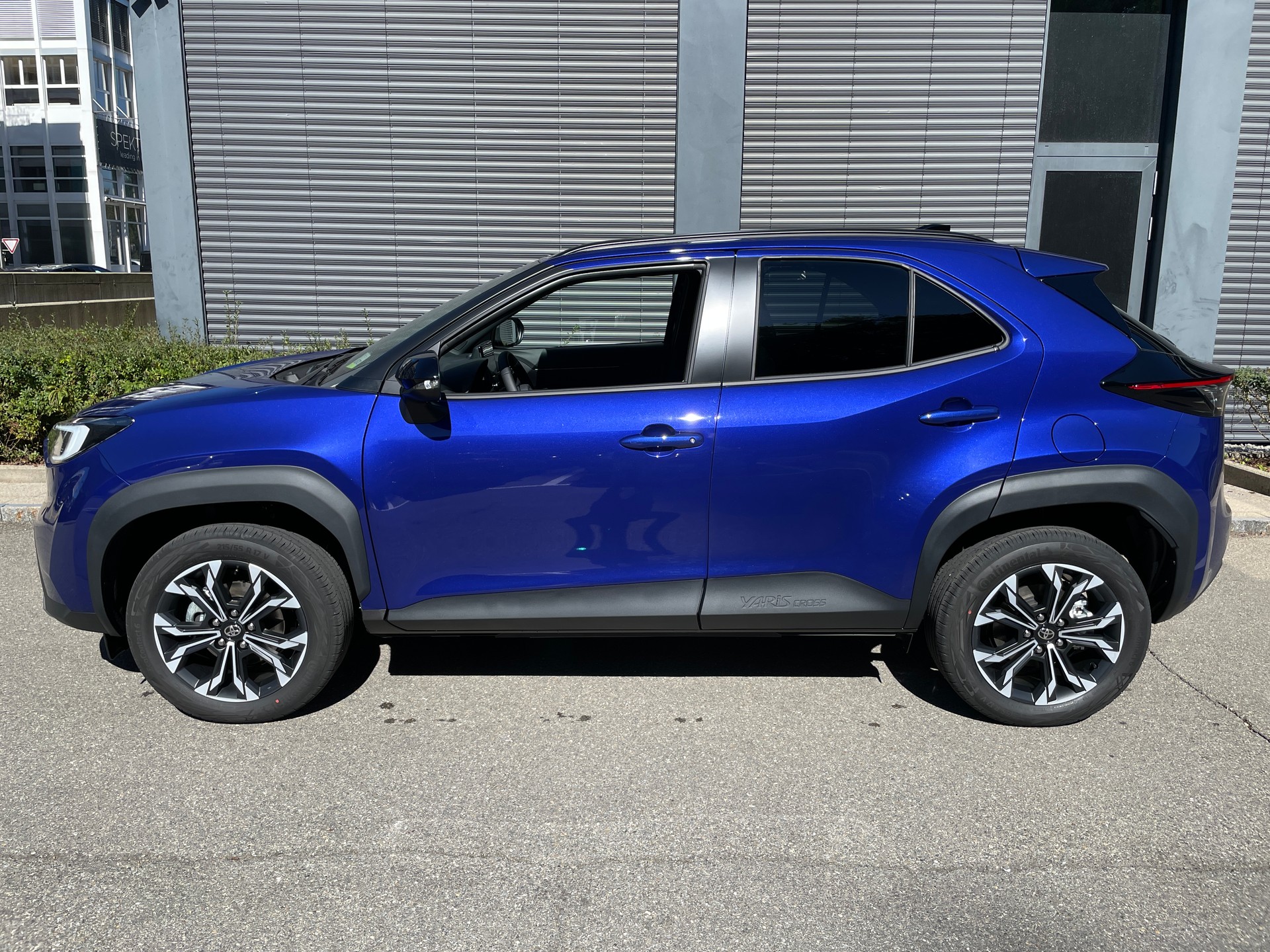 TOYOTA Yaris Cross 1.5 Trend AWDi e-CVT-image-1