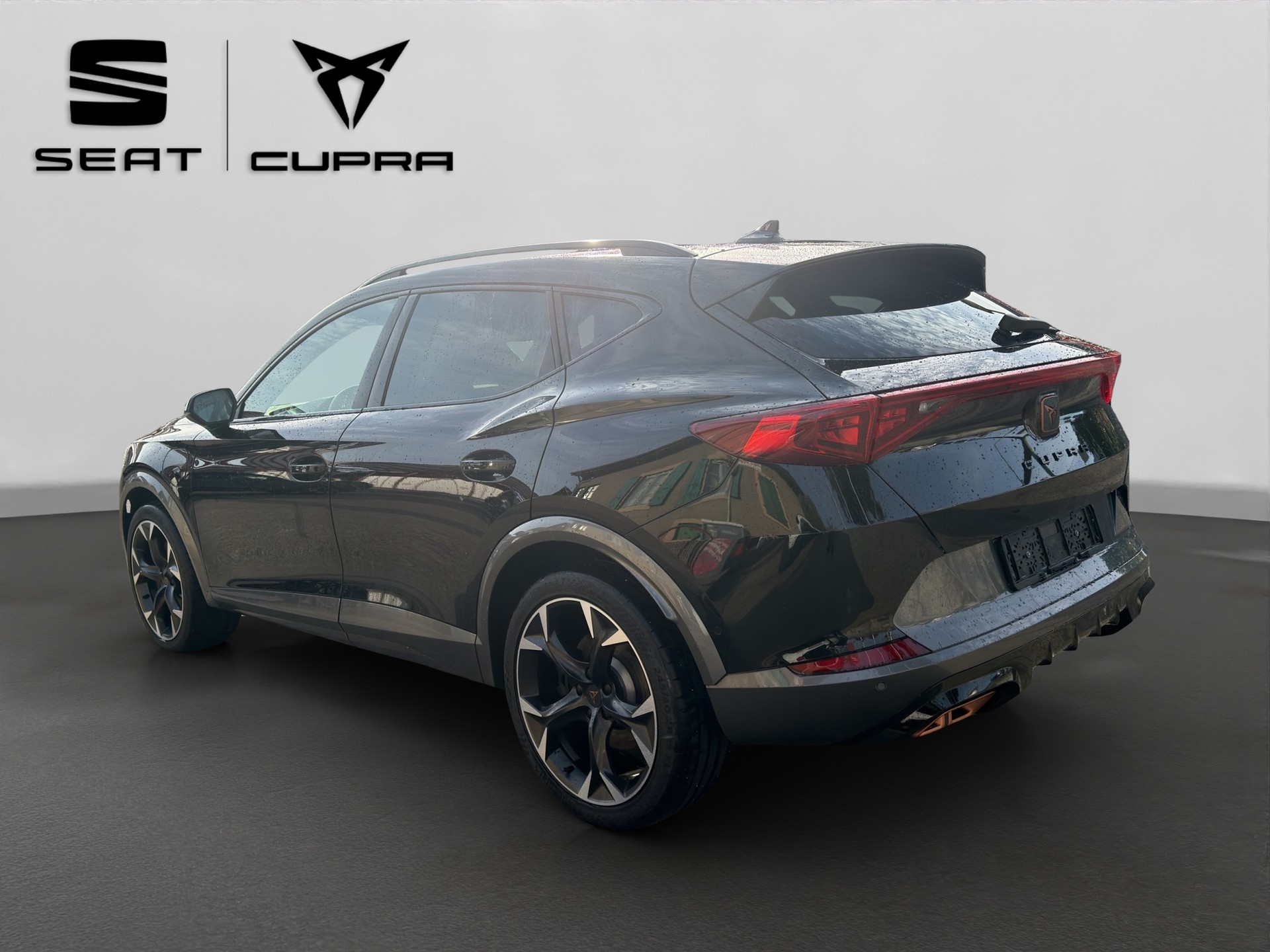 CUPRA Formentor 1.4 e-HYBRID pHEV VZ DSG-image-2