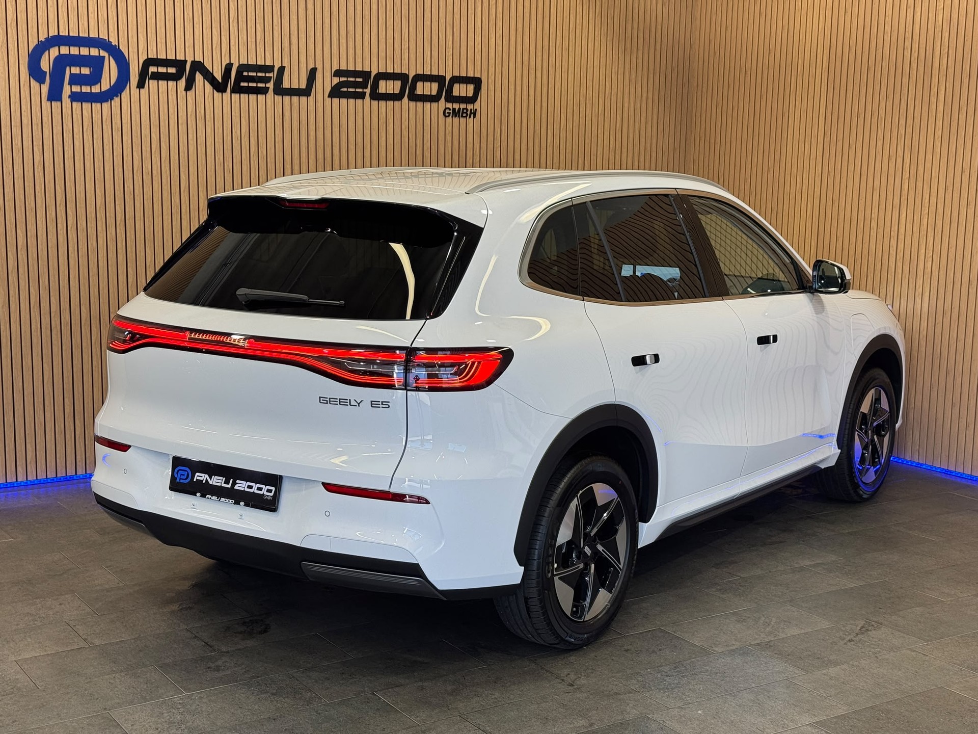 GEELY E5 Pro-image-4