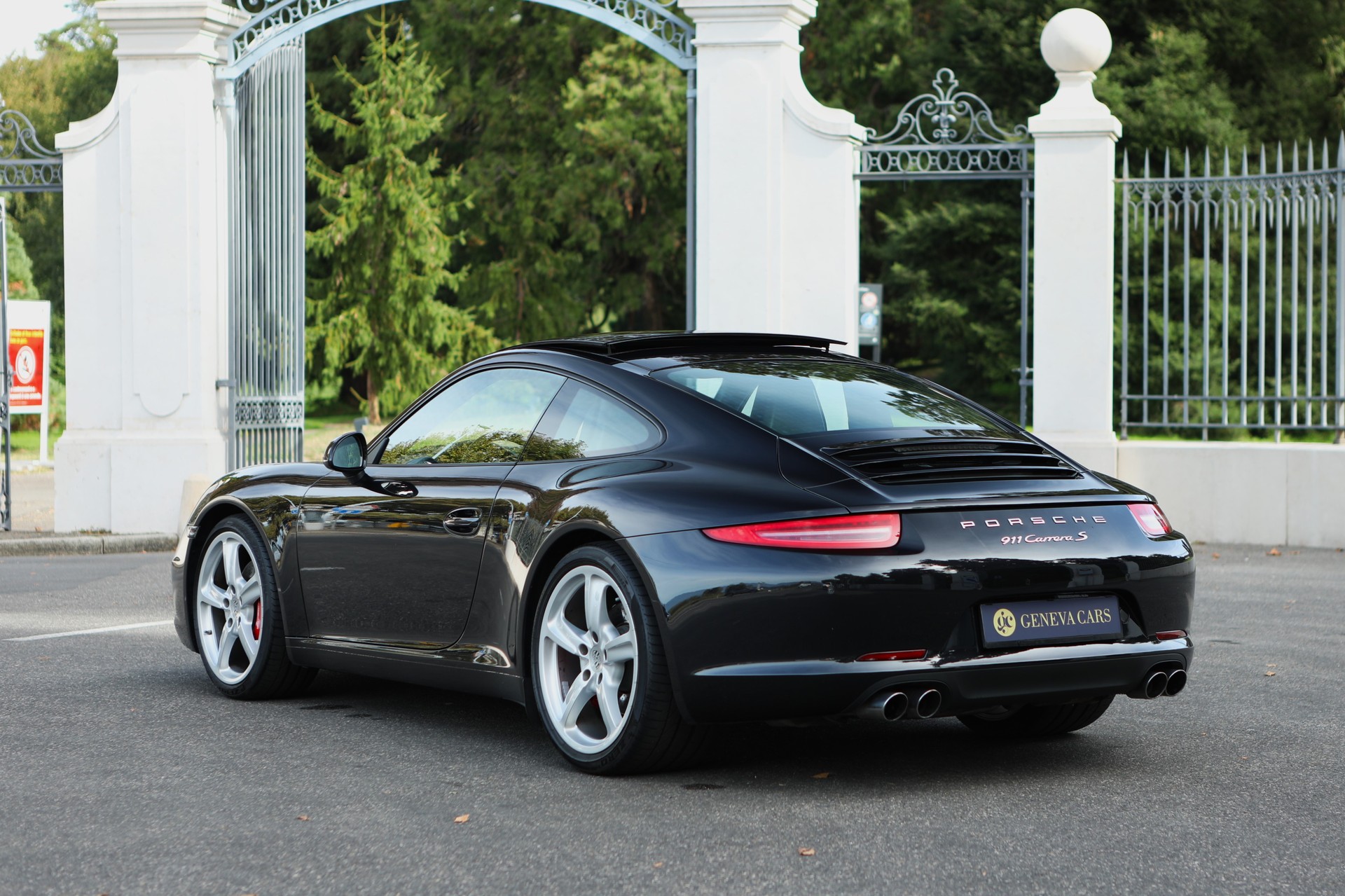 PORSCHE 911 Carrera S PDK 3.8 991-image-3