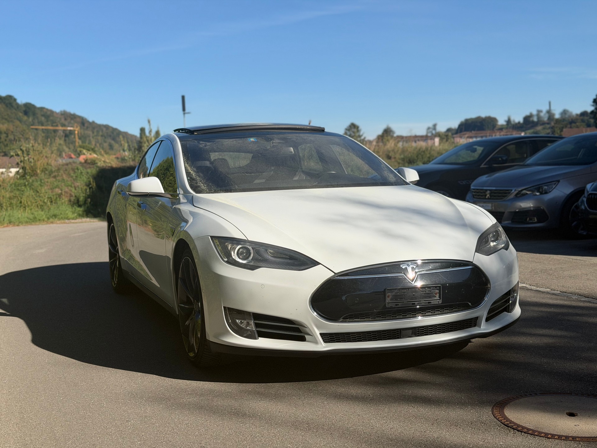 TESLA Model S 70 D-image-2