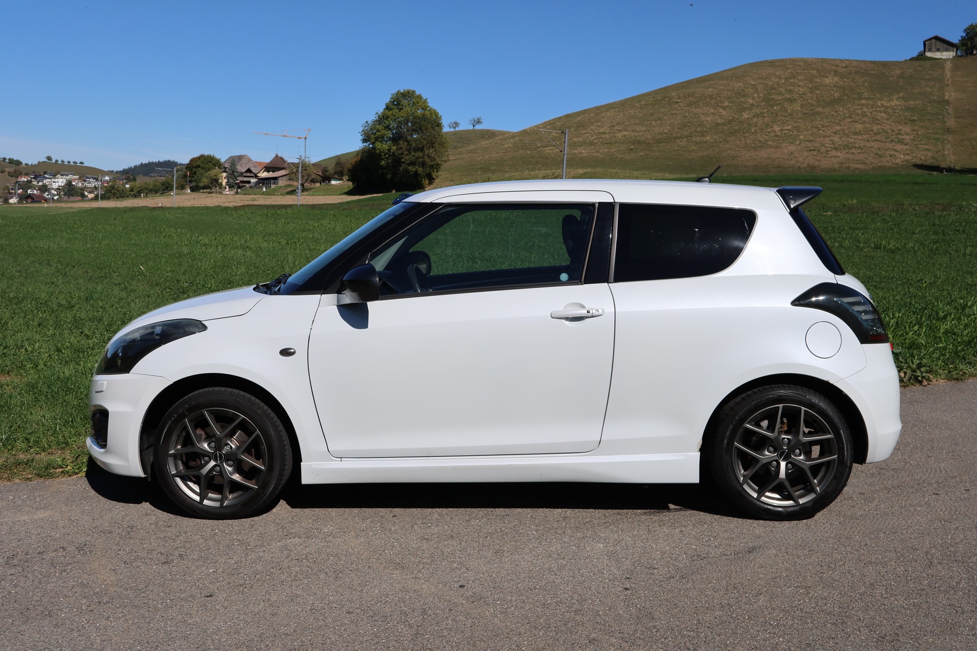 SUZUKI Swift 1.6i 16V Sport-image-1