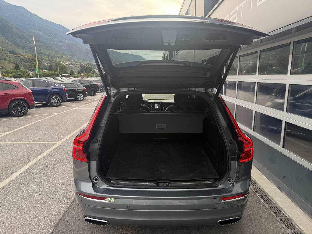 VOLVO XC60 2.0 T5 Inscription AWD (CH)-image-5