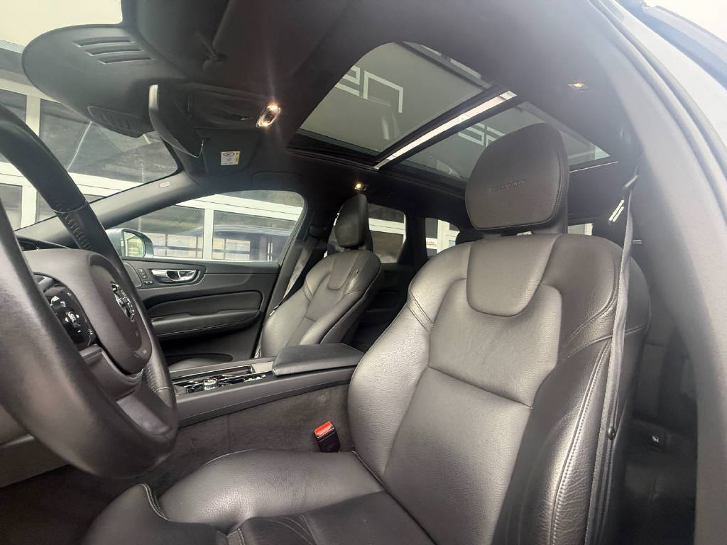 VOLVO XC60 2.0 T5 Inscription AWD (CH)-image-6