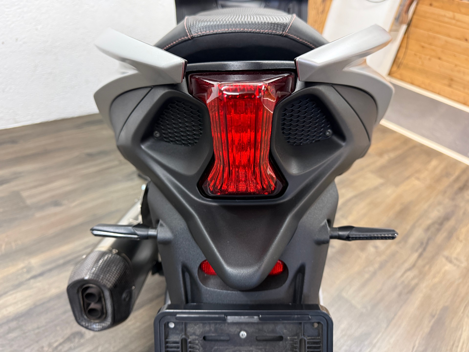 APRILIA SRV 850 ABS / TC-image-5
