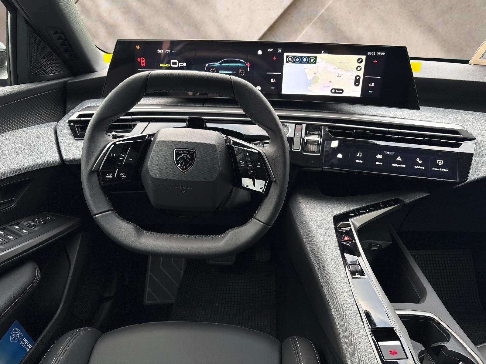 PEUGEOT 3008 e-Allure Premium AWD-image-8