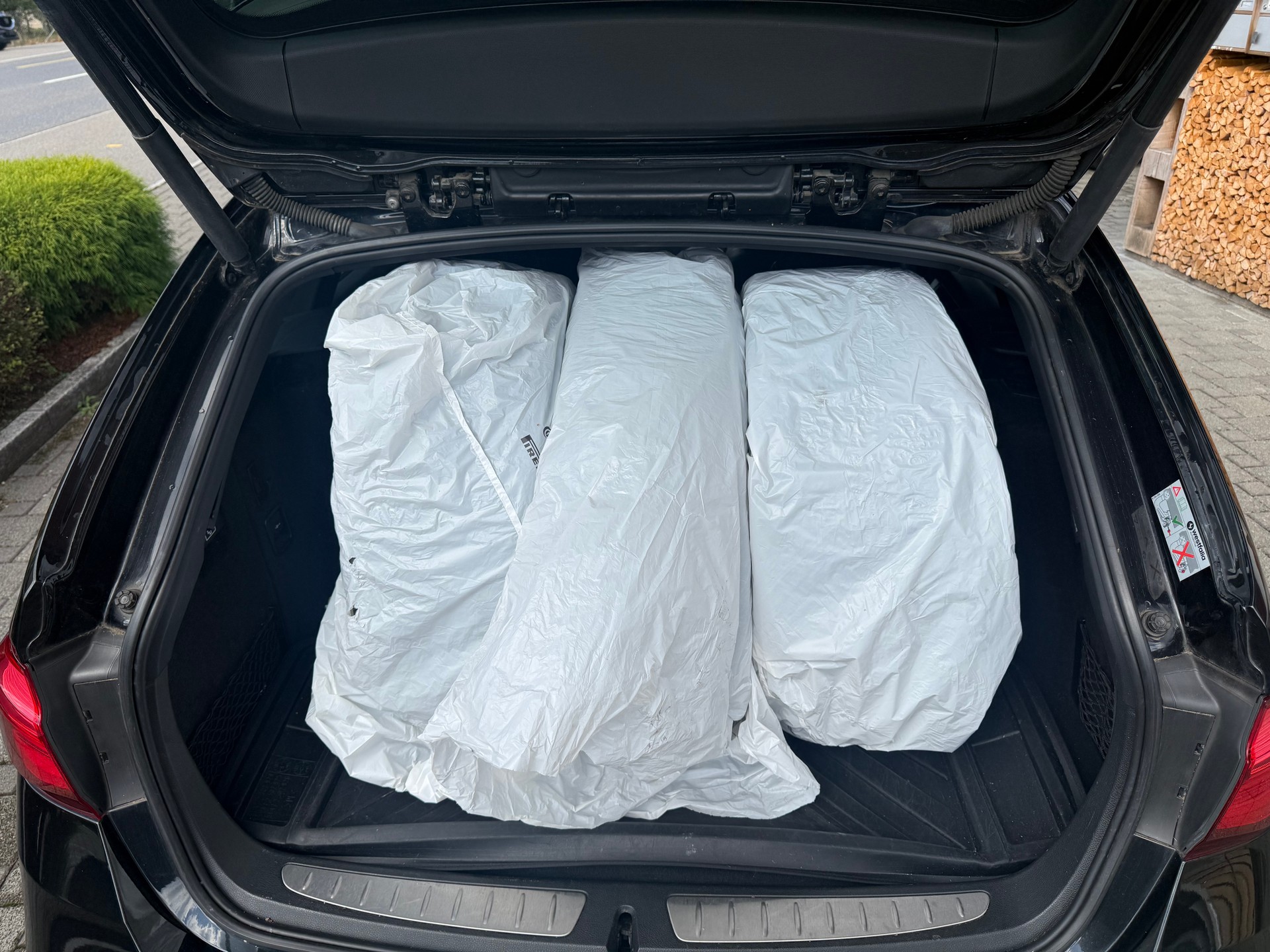 BMW 320d xDrive Touring Edition M Sport Steptronic-image-5