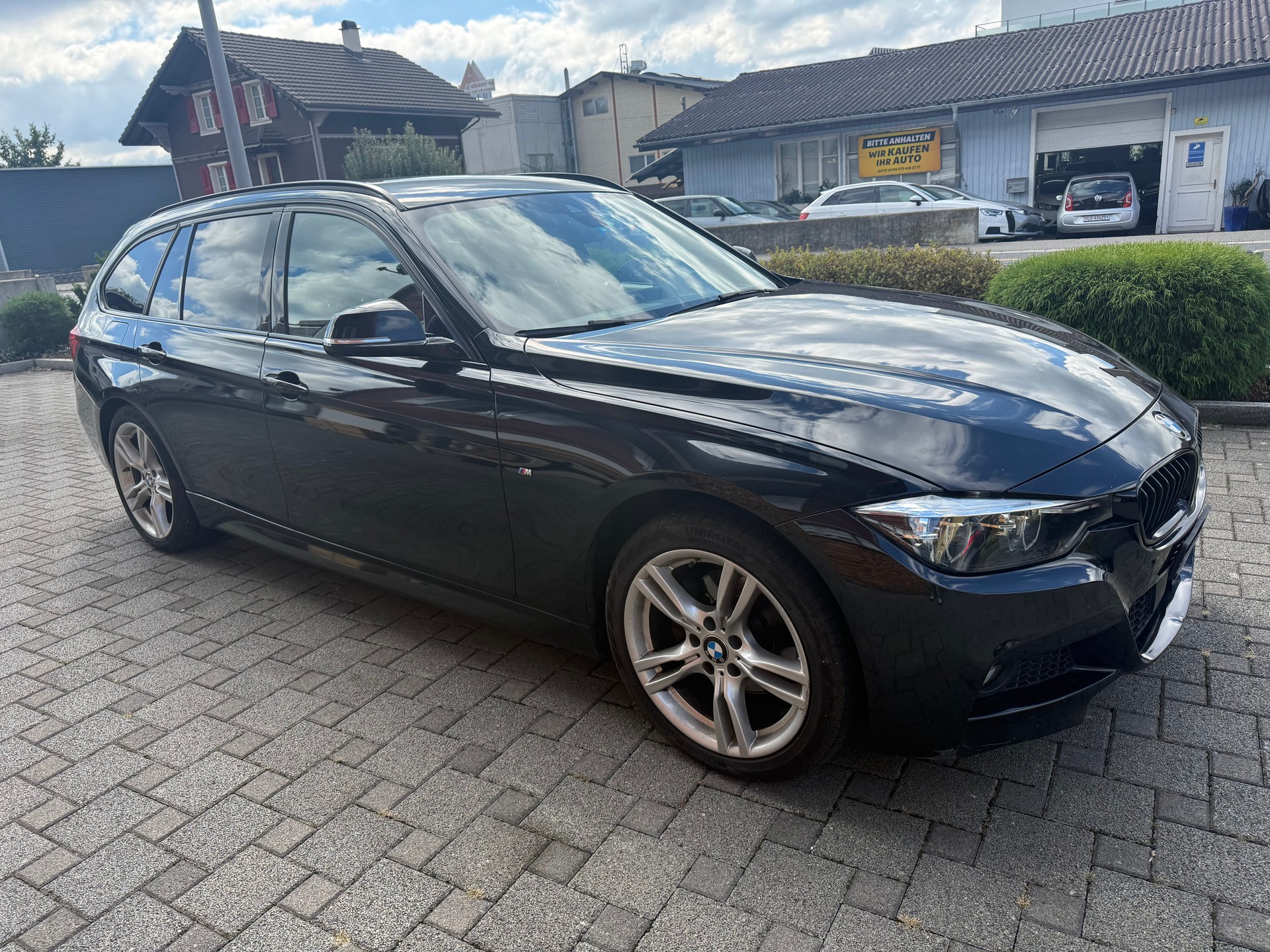 BMW 320d xDrive Touring Edition M Sport Steptronic-showroom-element-2