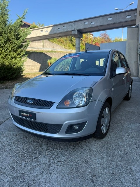 FORD Fiesta 1.4 16V Trend-image-1