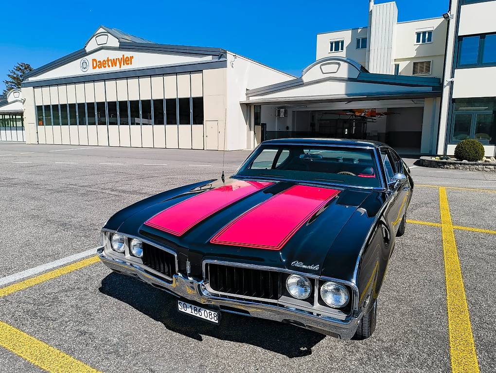 OLDSMOBILE CUTLASS-image-4
