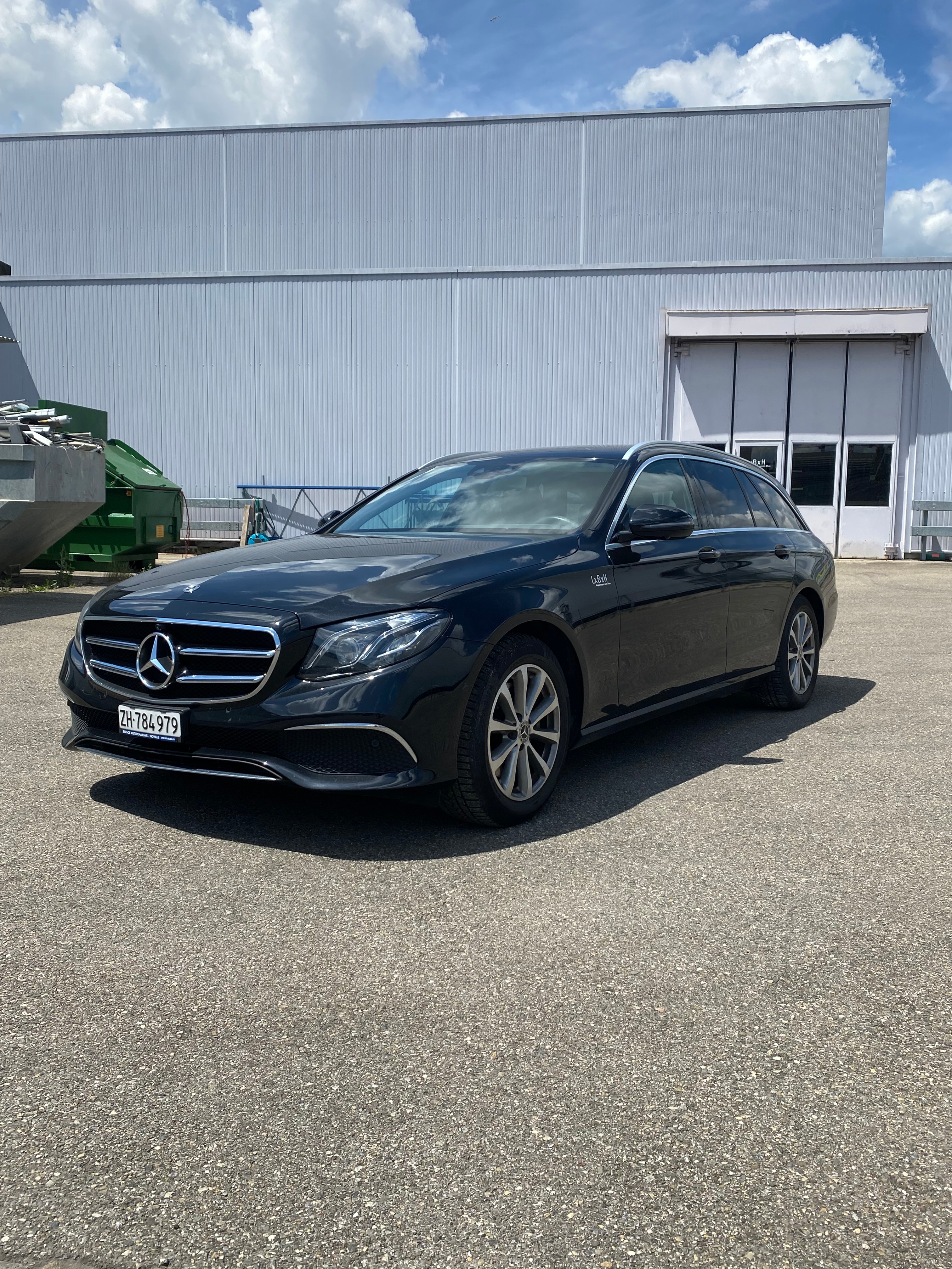 Car photo