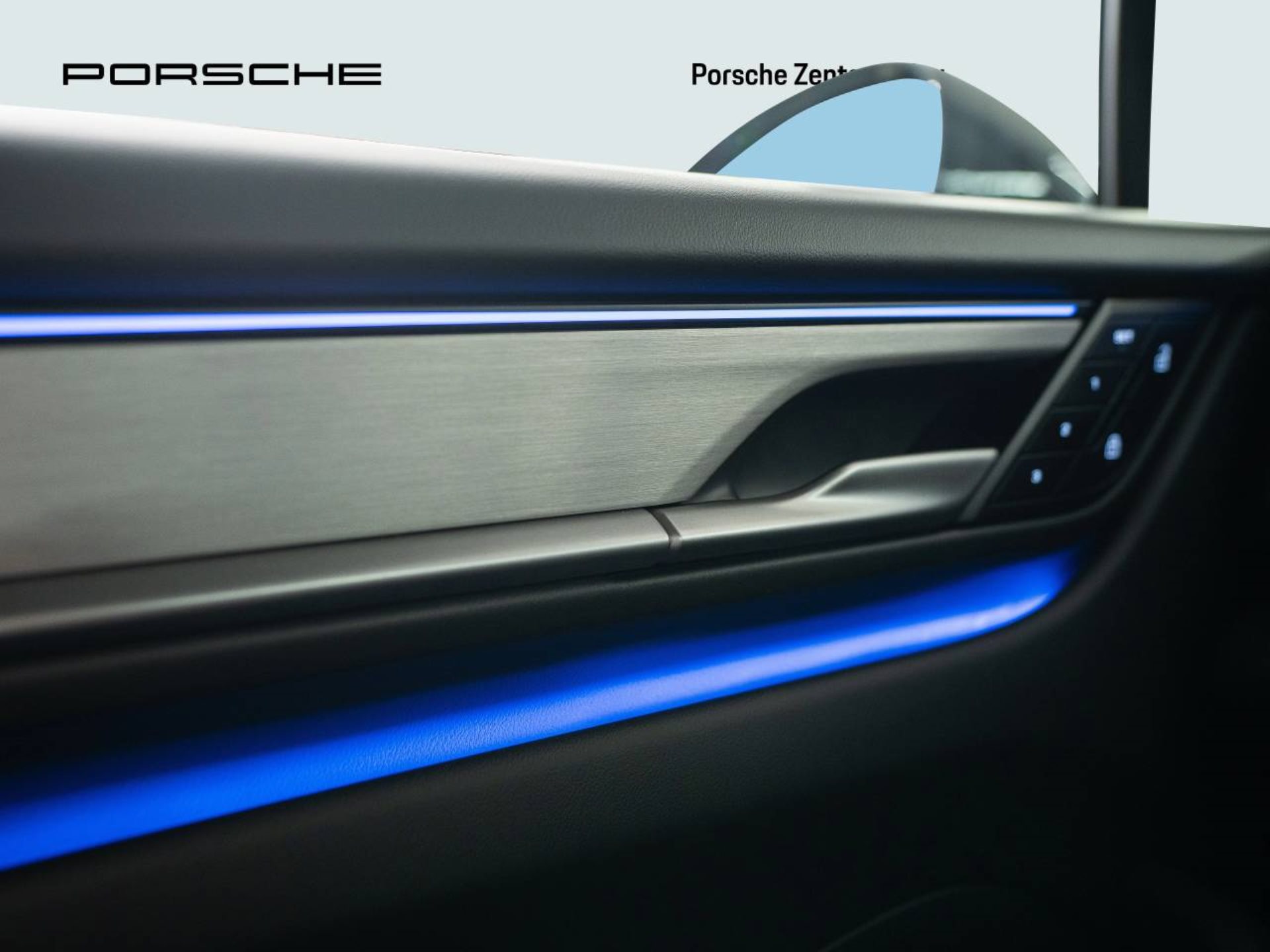 PORSCHE Macan 4S-image-19